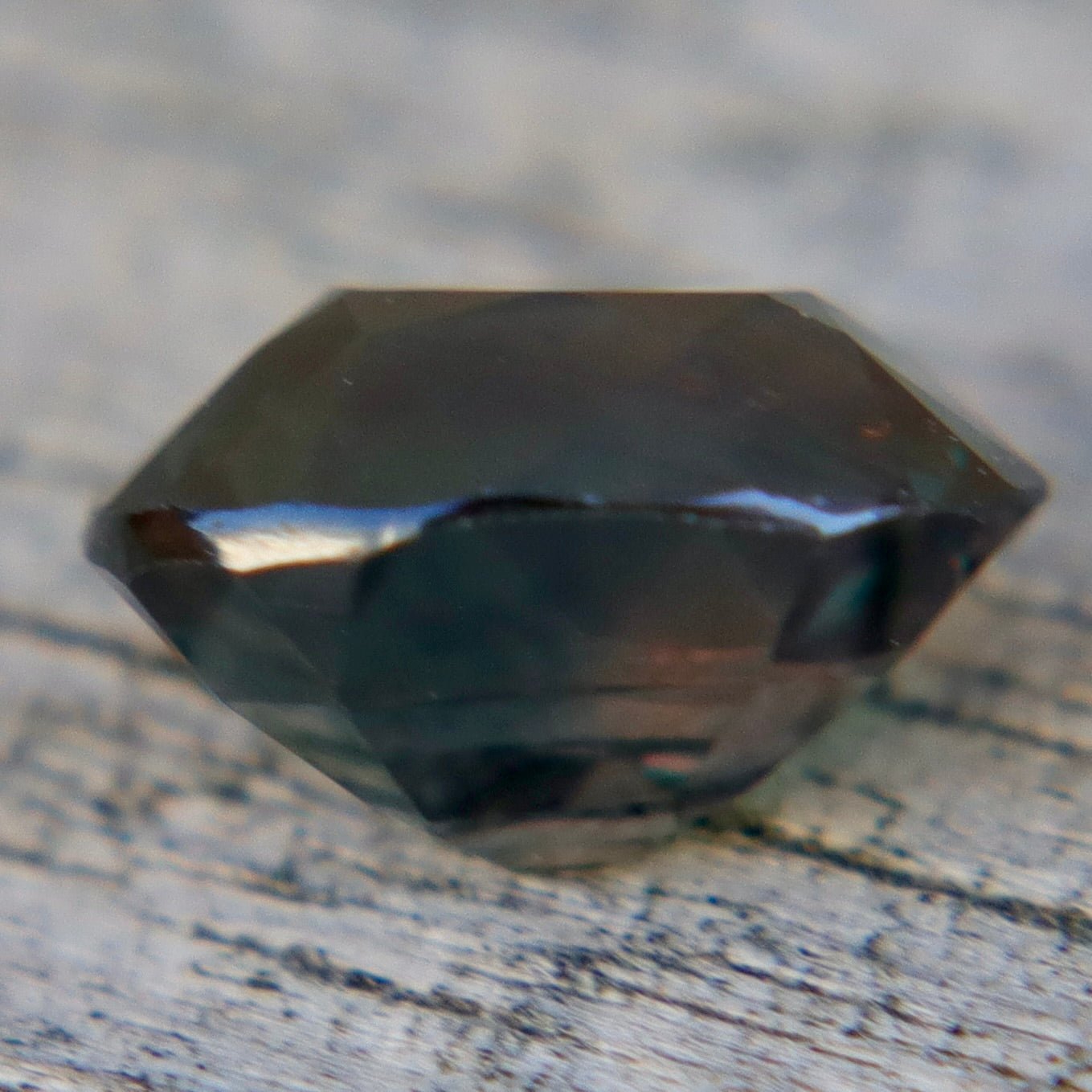 Natural Green Orange Parti Sapphire 1.20 Carat Oval Cut Loose Gemstone - Sapphirepal
