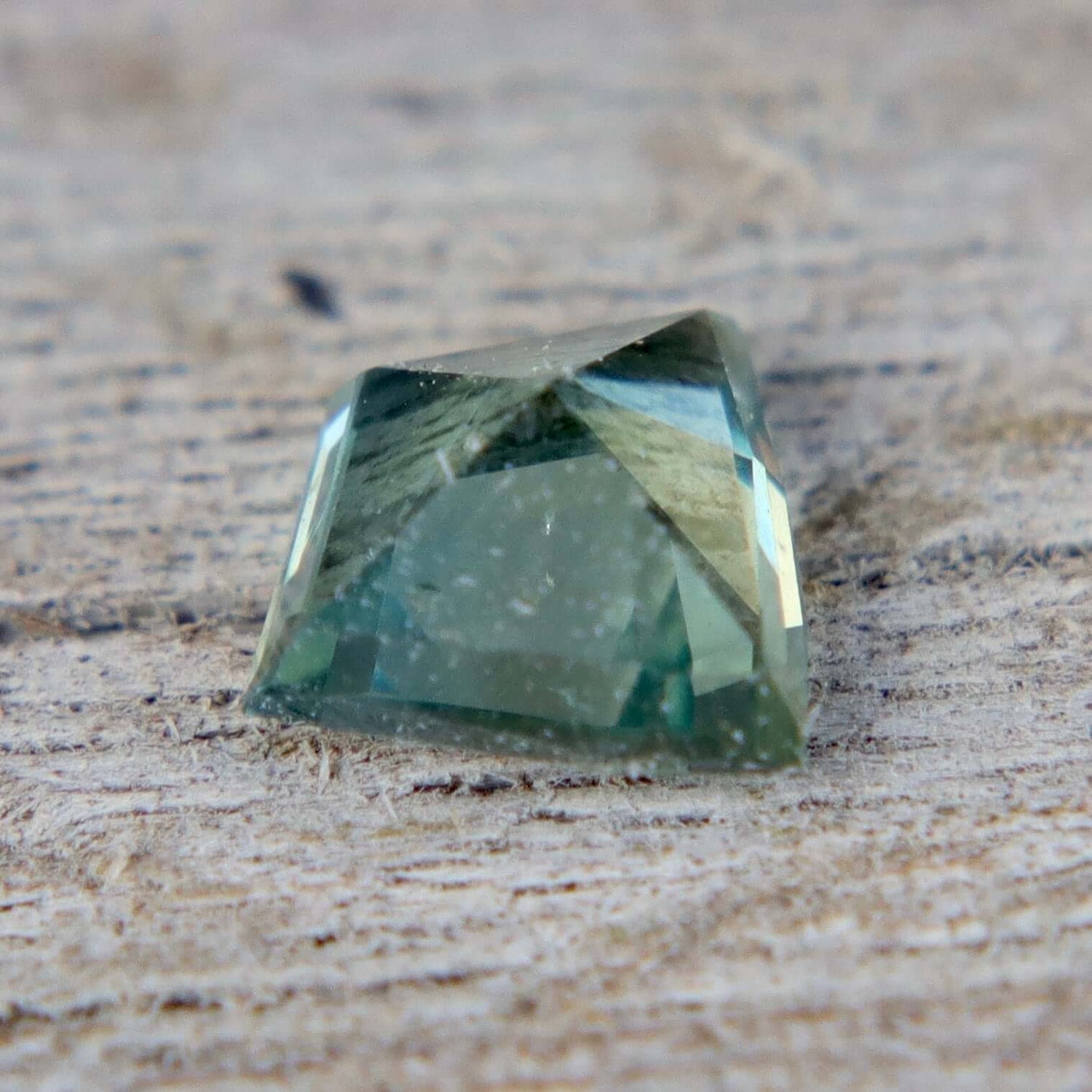 Natural Green Sapphire – 0.52 Ct | Freeform Cut | Unheated | VS Clarity - Sapphirepal