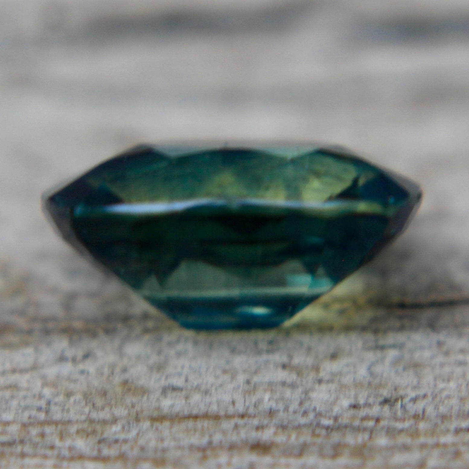 Natural Green Sapphire – 0.92 Carat Cushion Cut - Sapphirepal