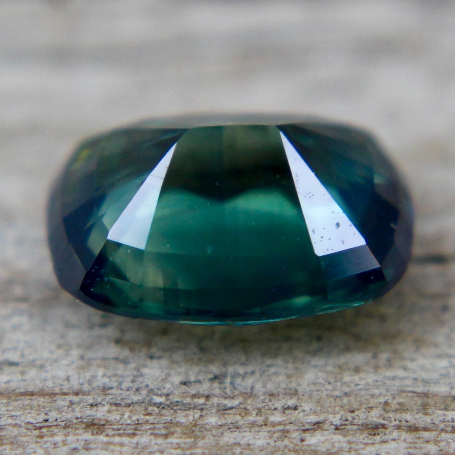 Natural Green Sapphire – 0.92 Carat Cushion Cut - Sapphirepal