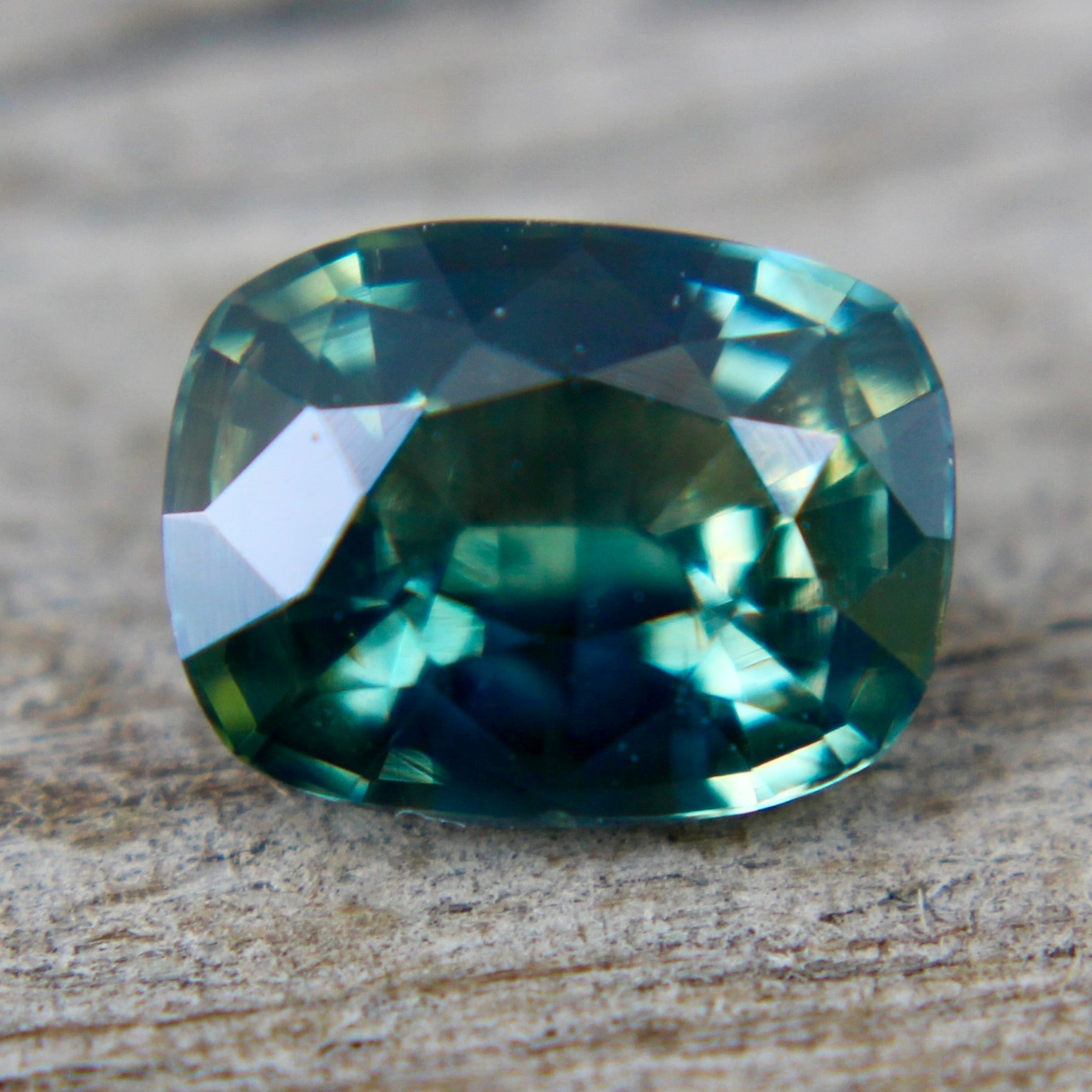 Natural Green Sapphire – 0.92 Carat Cushion Cut - Sapphirepal