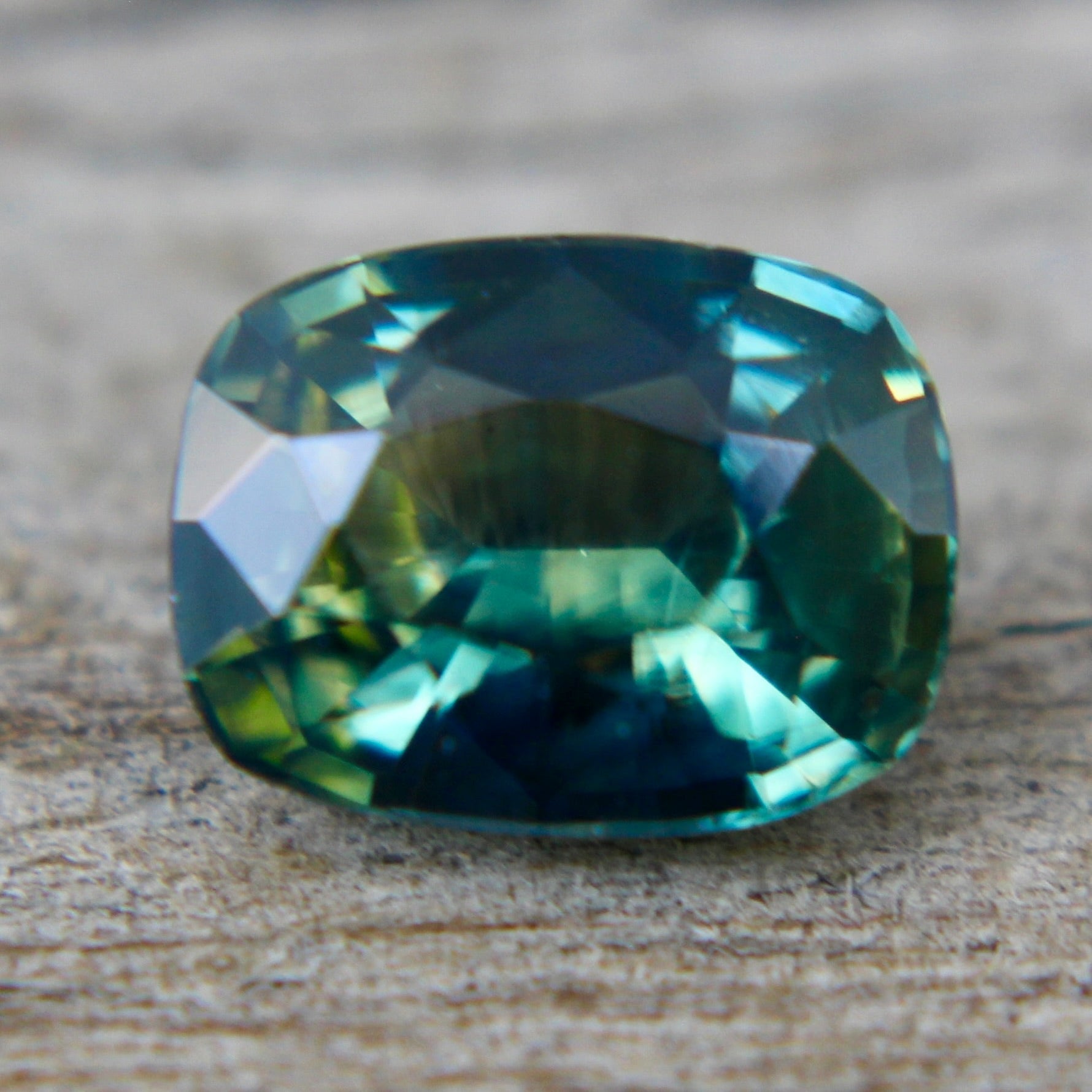 Natural Green Sapphire – 0.92 Carat Cushion Cut - Sapphirepal