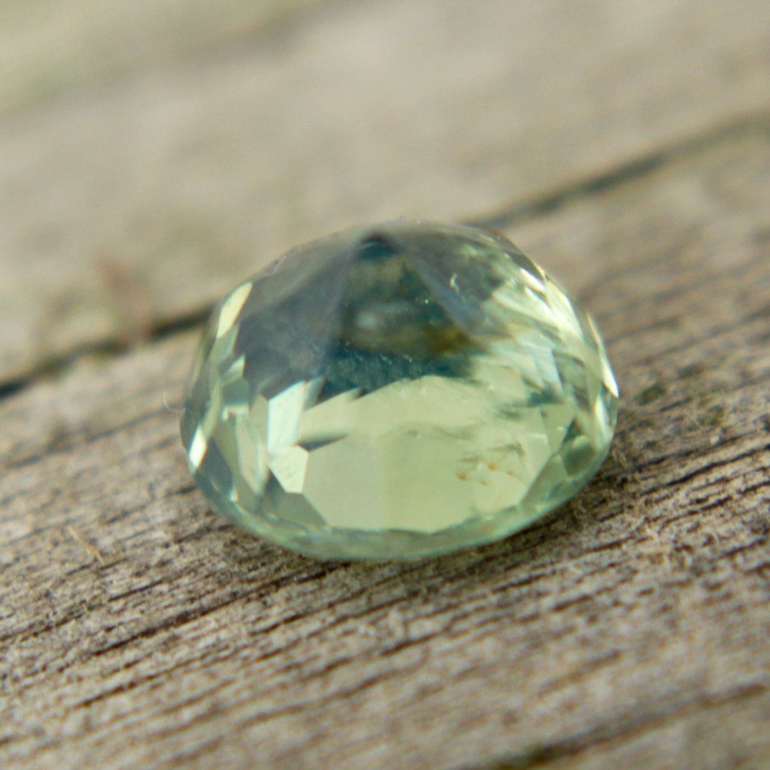 Natural Green Sapphire | 0.95 Carat Cushion Cut - Sapphirepal