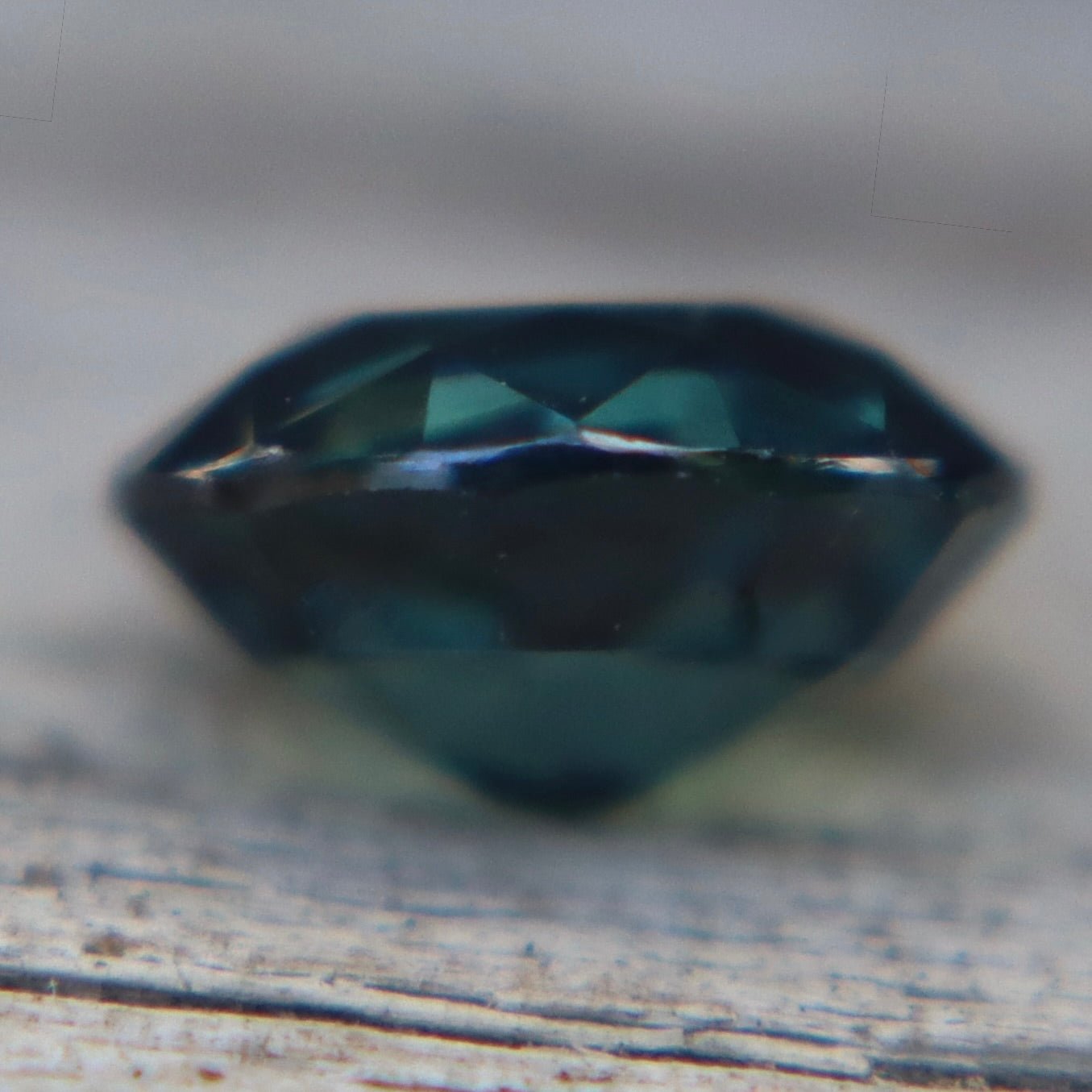 Natural Green Sapphire 0.96 Carat Oval Cut Loose Gemstone from Australia - Sapphirepal