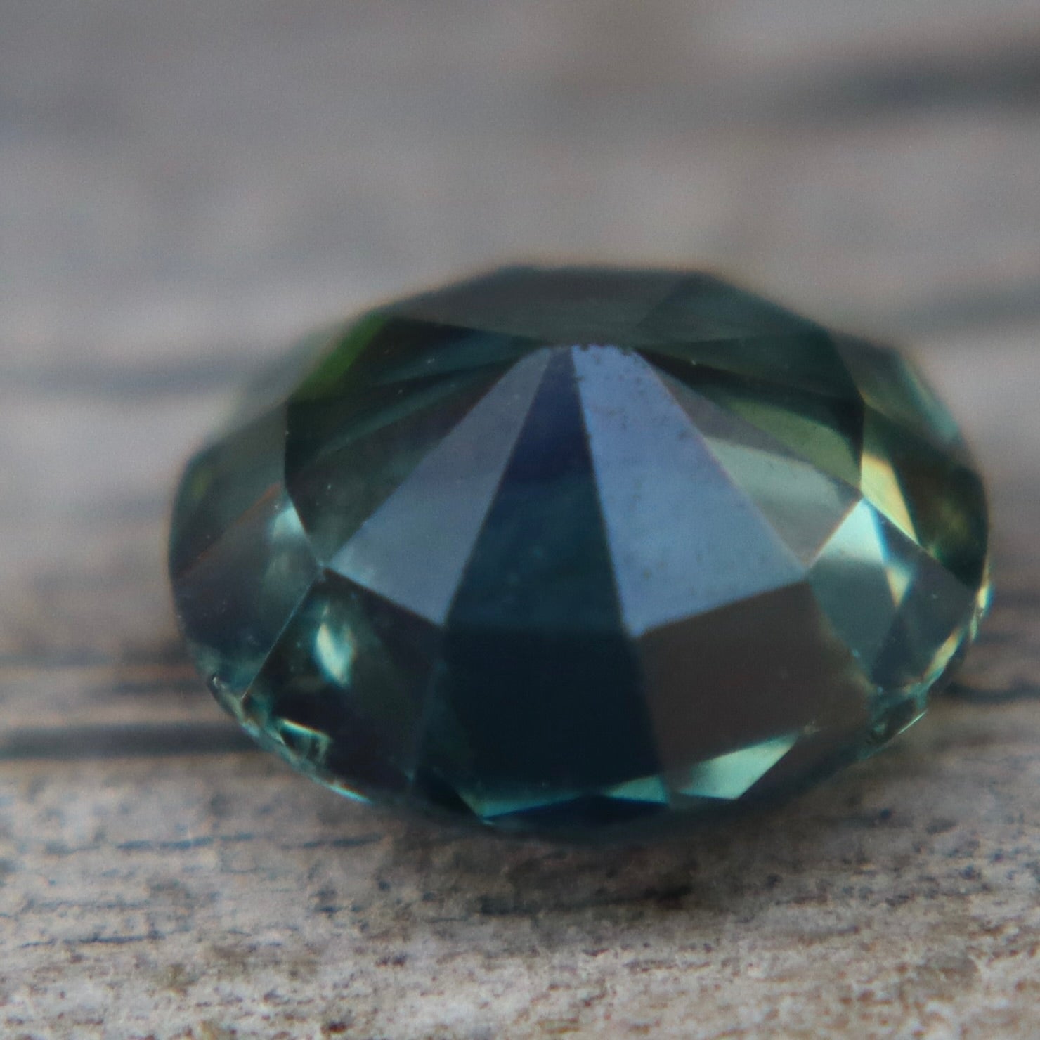 Natural Green Sapphire 0.96 Carat Oval Cut Loose Gemstone from Australia - Sapphirepal