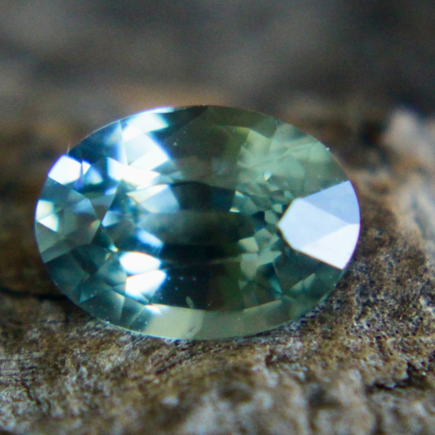 Natural Green Sapphire – 0.98 Carat Oval Cut from Madagascar - Sapphirepal