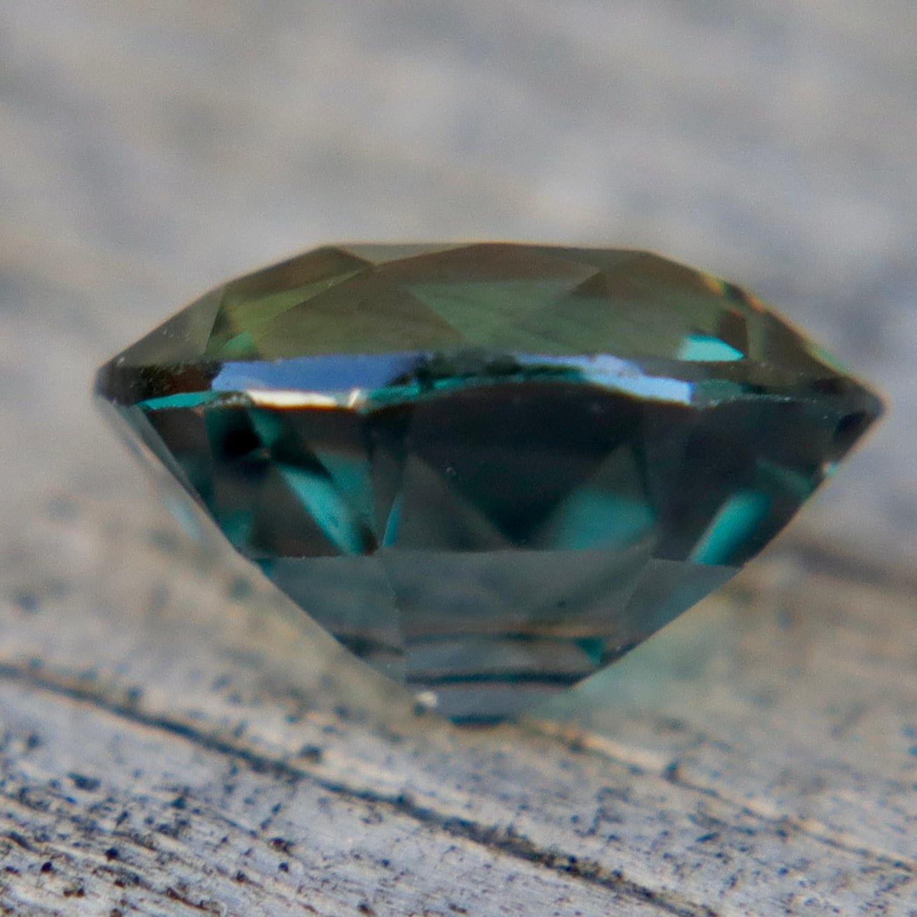 Natural Green Sapphire 1.19 Carat Oval Cut Loose Gemstone - Sapphirepal