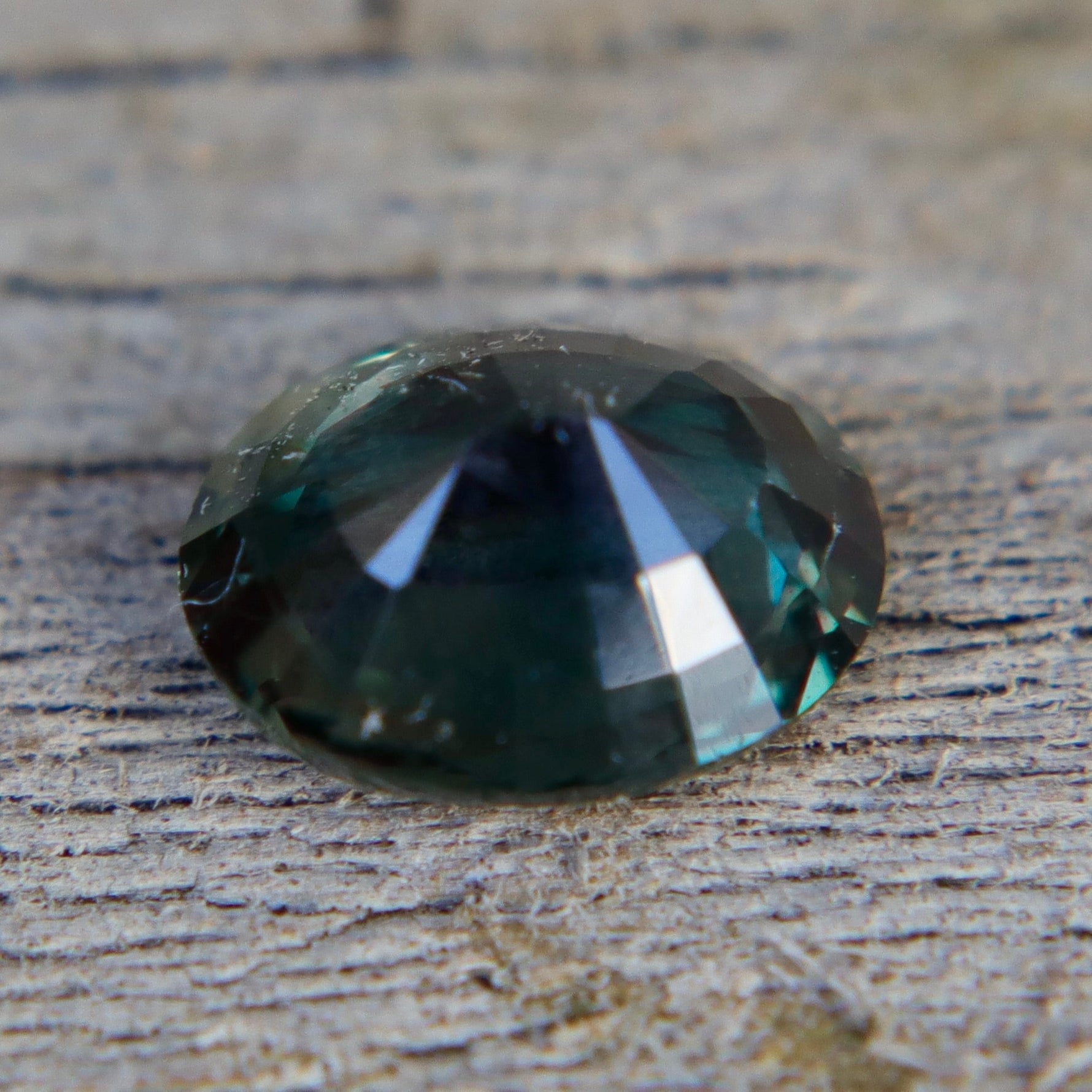 Natural Green Sapphire – 1.21 Carat Oval Cut - Sapphirepal
