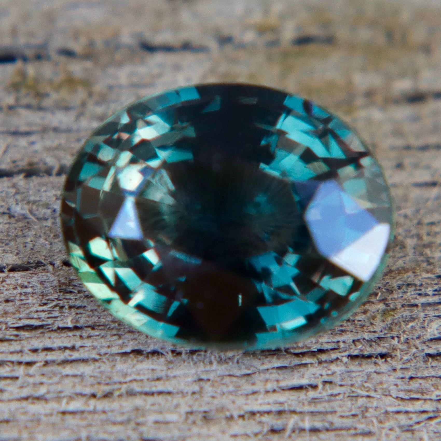 Natural Green Sapphire – 1.21 Carat Oval Cut - Sapphirepal