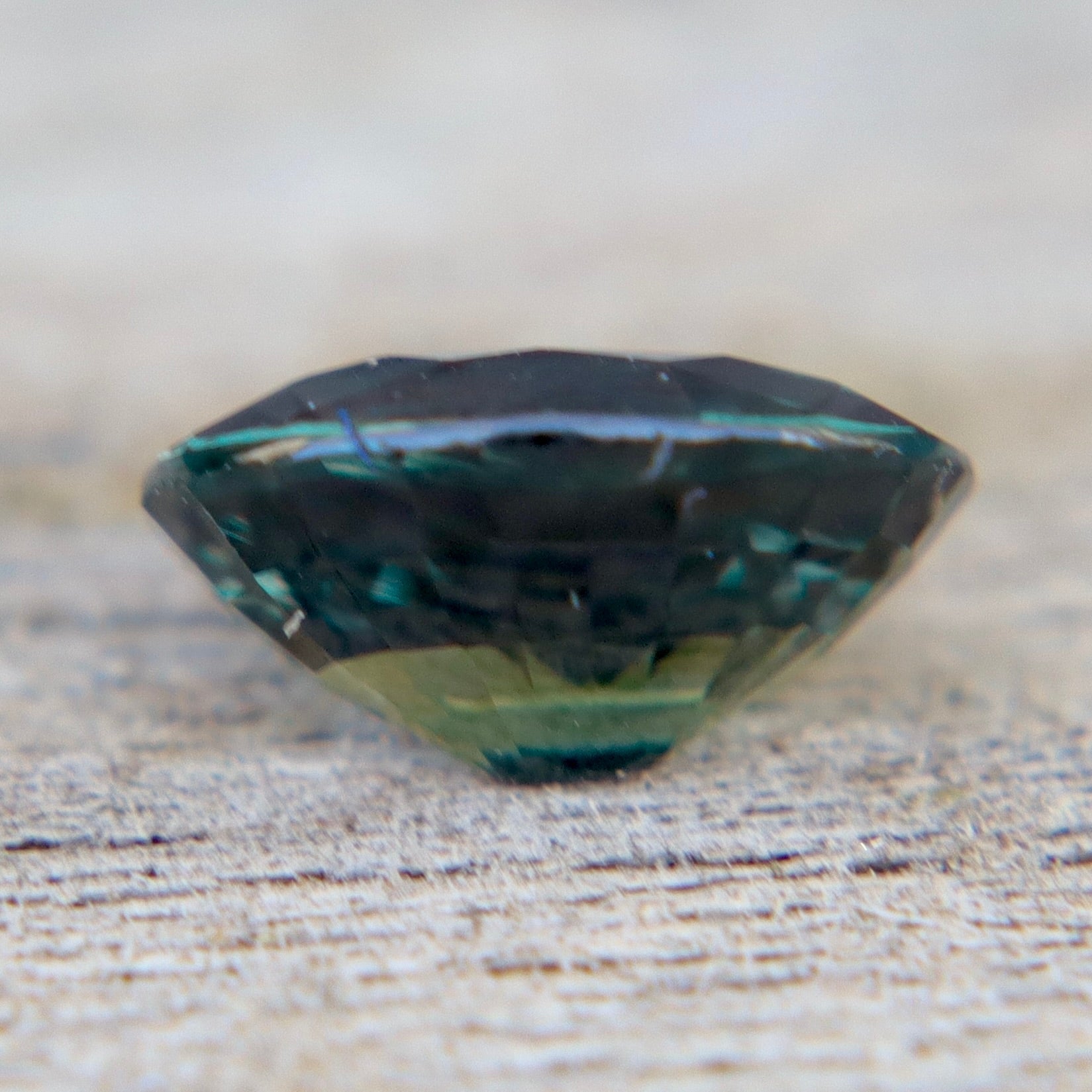Natural Green Sapphire – 1.21 Carat Oval Cut - Sapphirepal