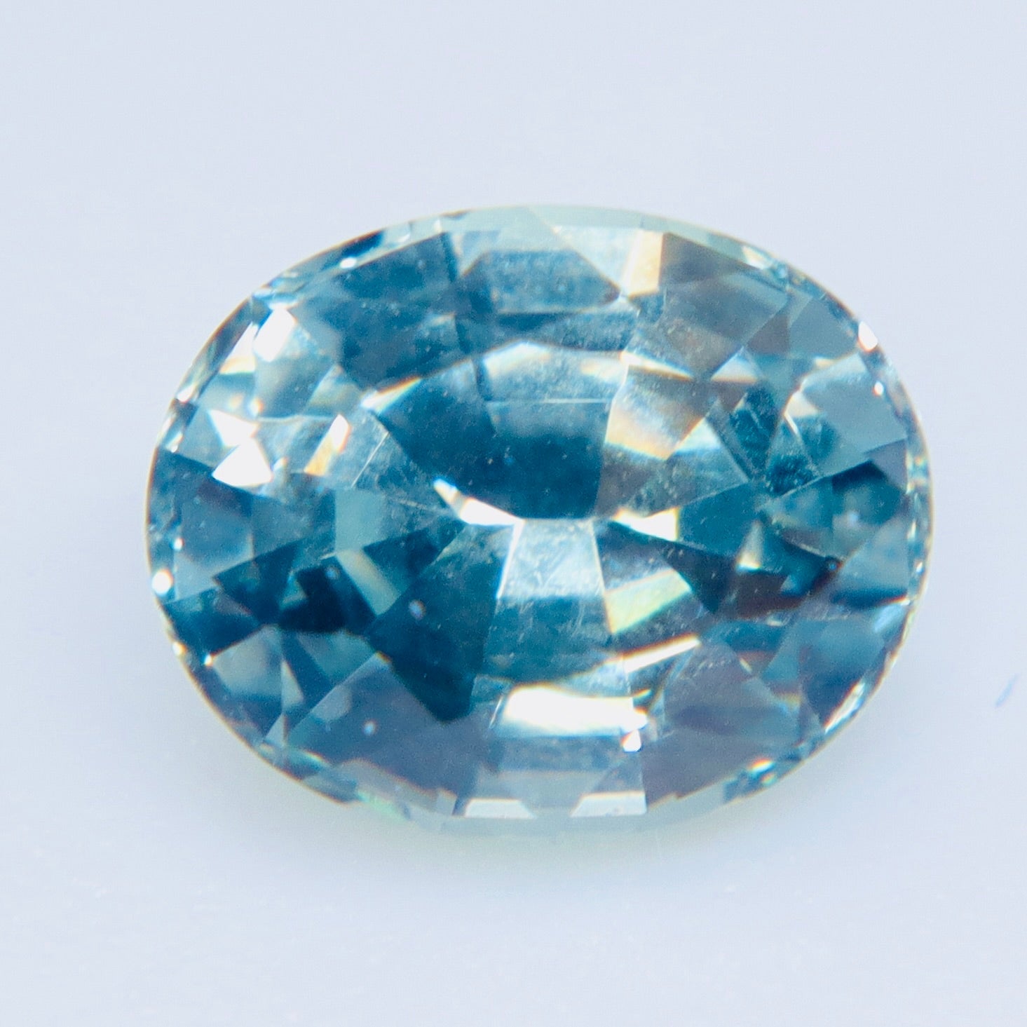 Natural Green Sapphire 1.39ct Oval Cut Unheated Ceylon VVS Loose Sapphire - Sapphirepal