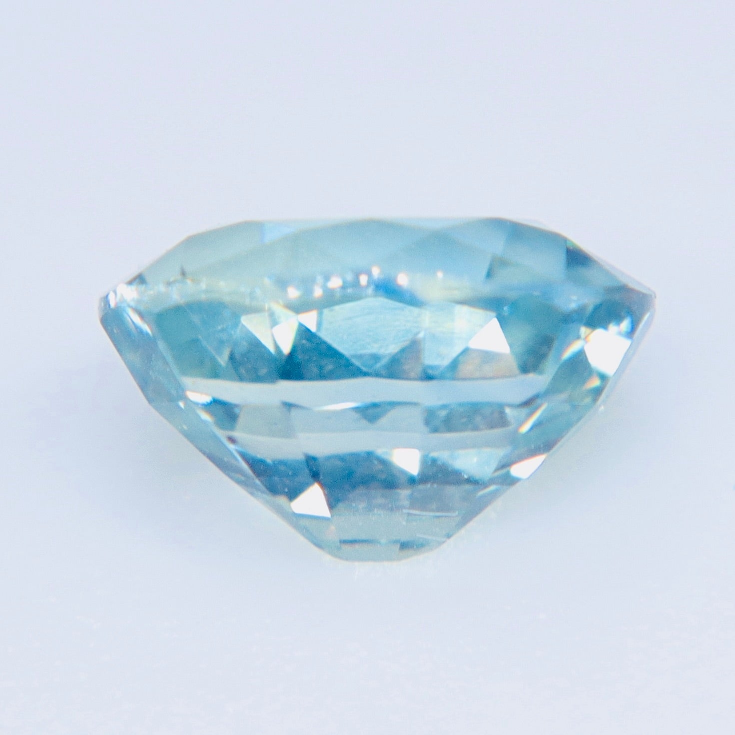 Natural Green Sapphire 1.39ct Oval Cut Unheated Ceylon VVS Loose Sapphire - Sapphirepal