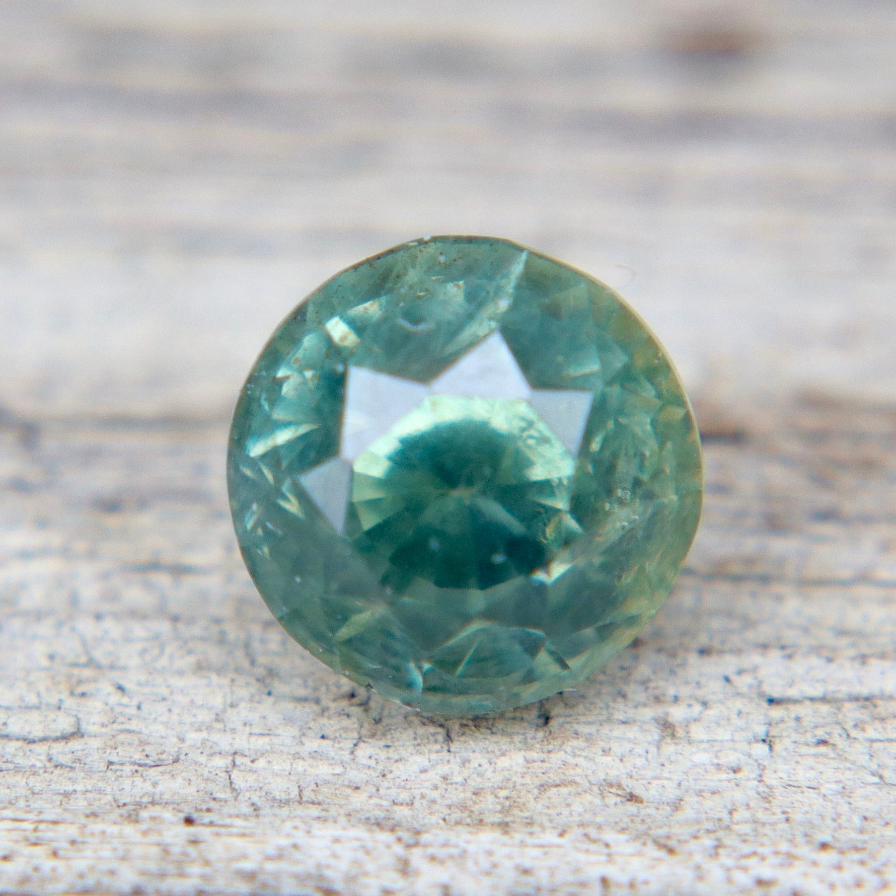 Natural Green Sapphire — 1.71ct Round (Madagascar, Unheated & Untreated) - Sapphirepal