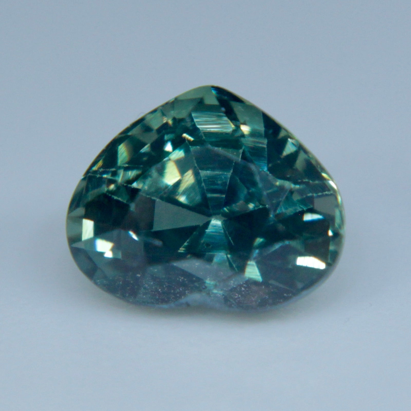 Natural Green Sapphire | Heart Cut | 1 Carat - Sapphirepal