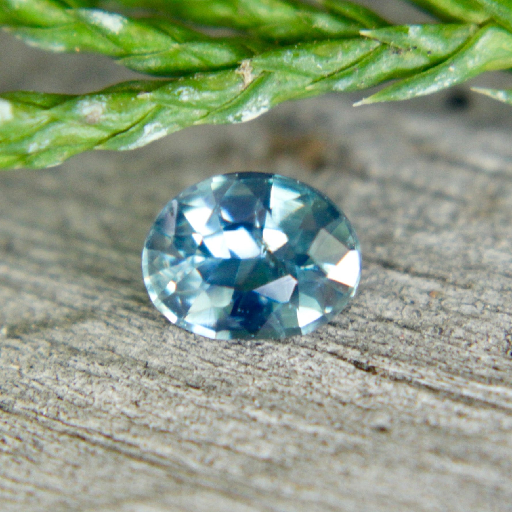 Natural Green Sapphire - Sapphirepal