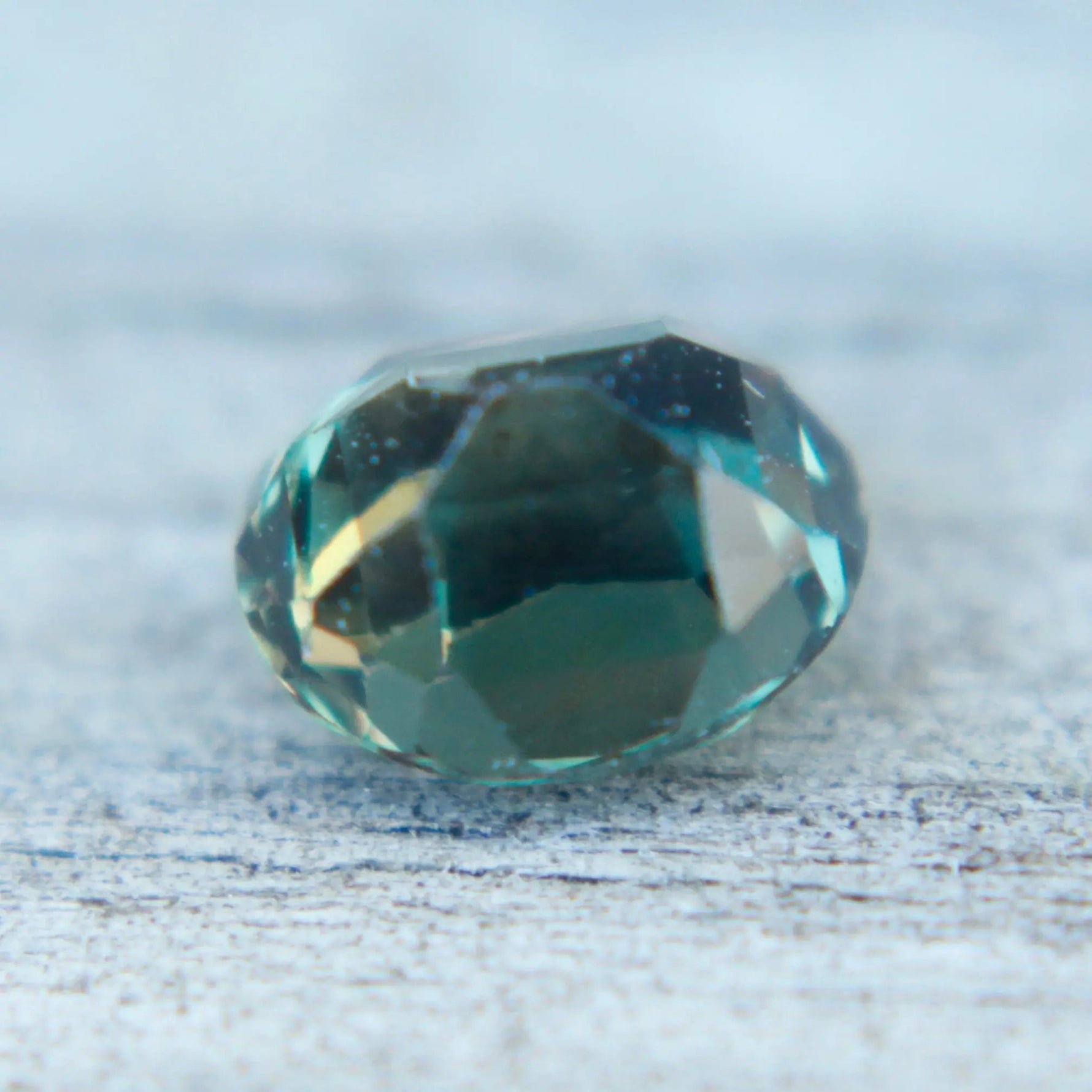 Natural Green Sapphire - Sapphirepal