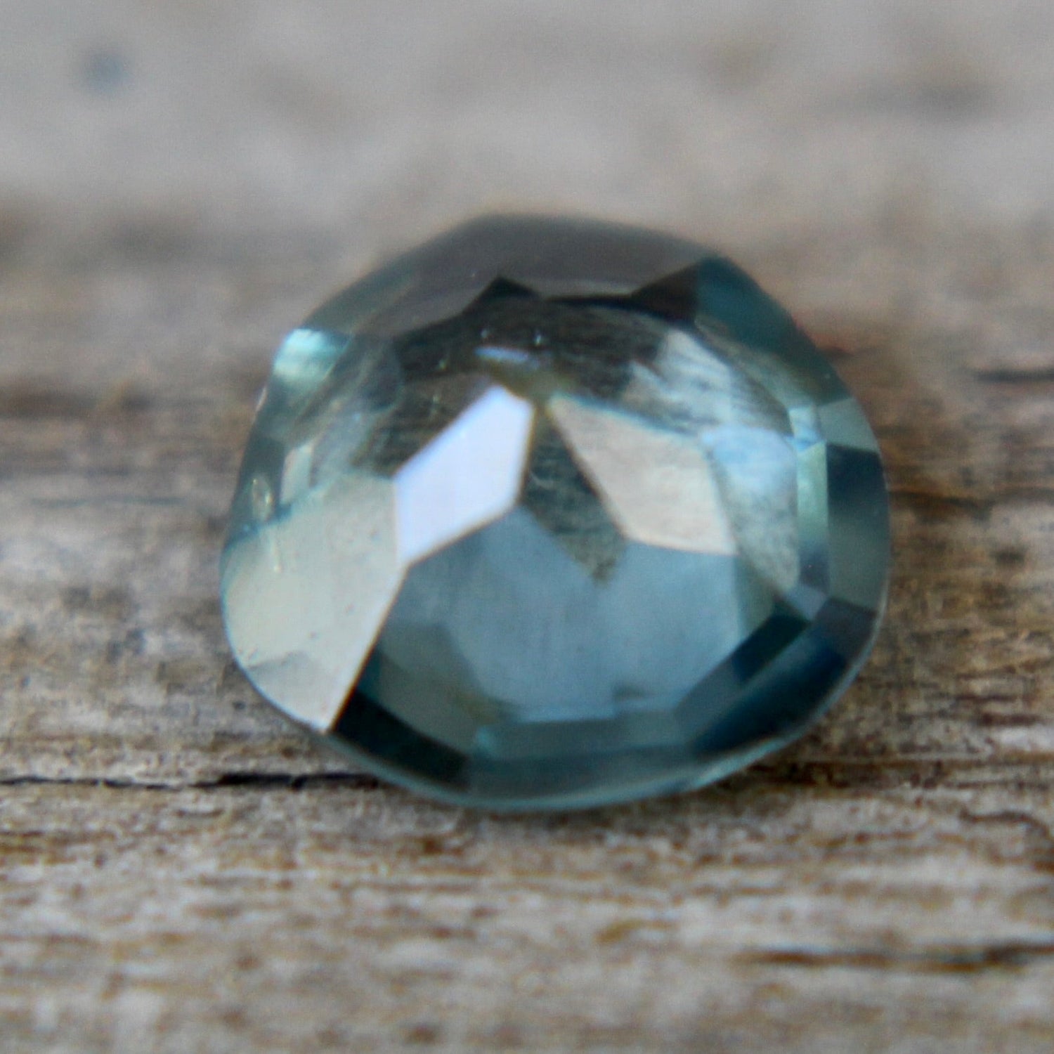 5.23x5.10x2.54 mm green sapphire loose stone for custom engagement ring