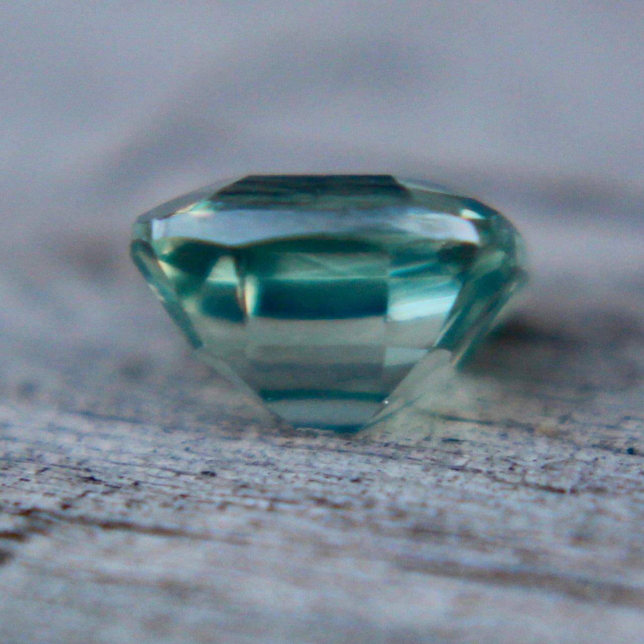 Natural Green Sapphire - Sapphirepal