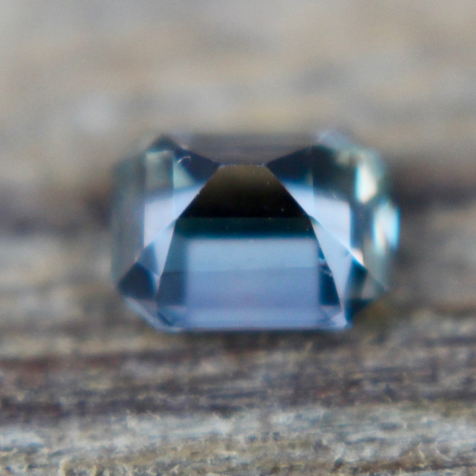 Natural Green Sapphire - Sapphirepal