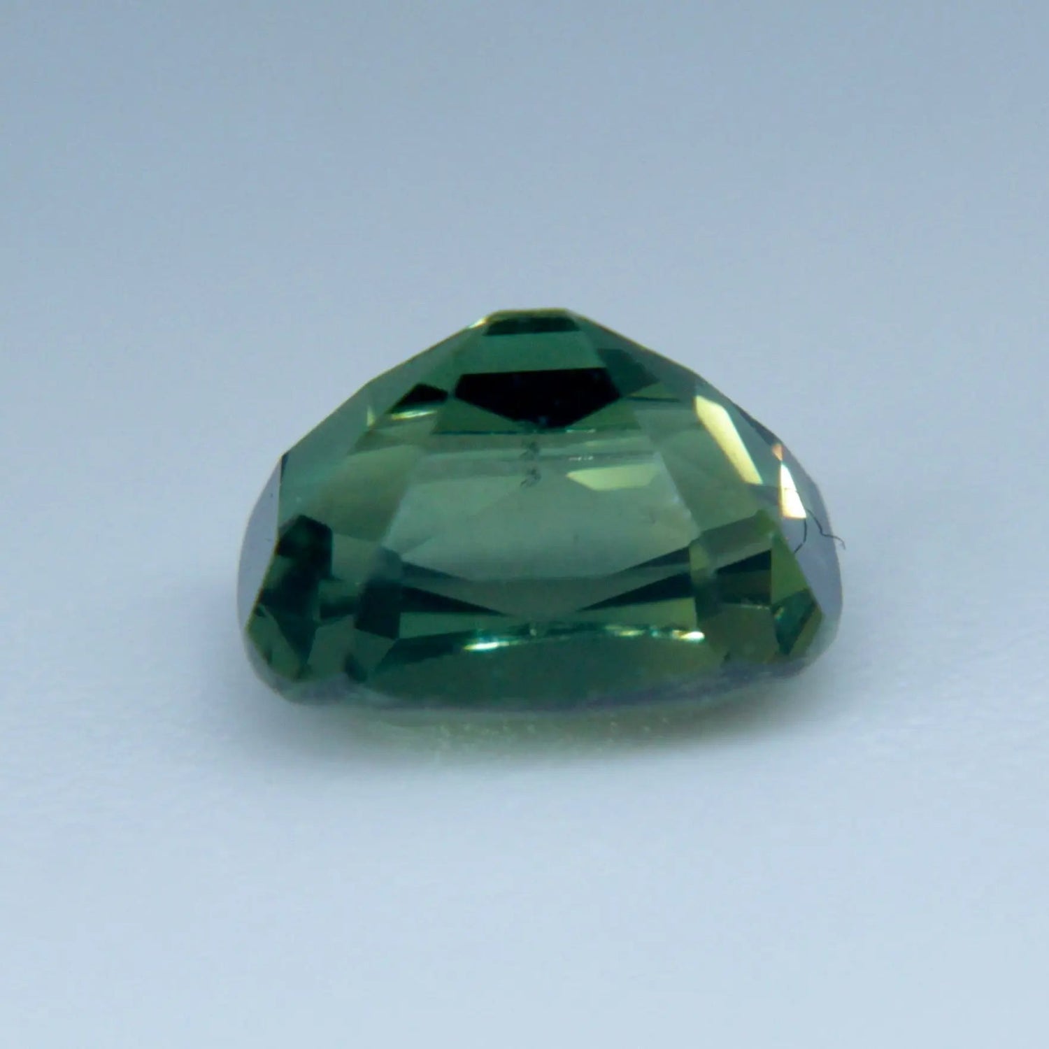 Natural Green Sapphire - Sapphirepal