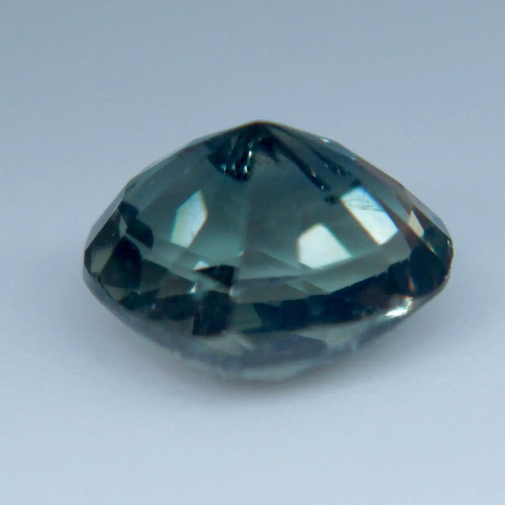 Natural Green Sapphire - Sapphirepal