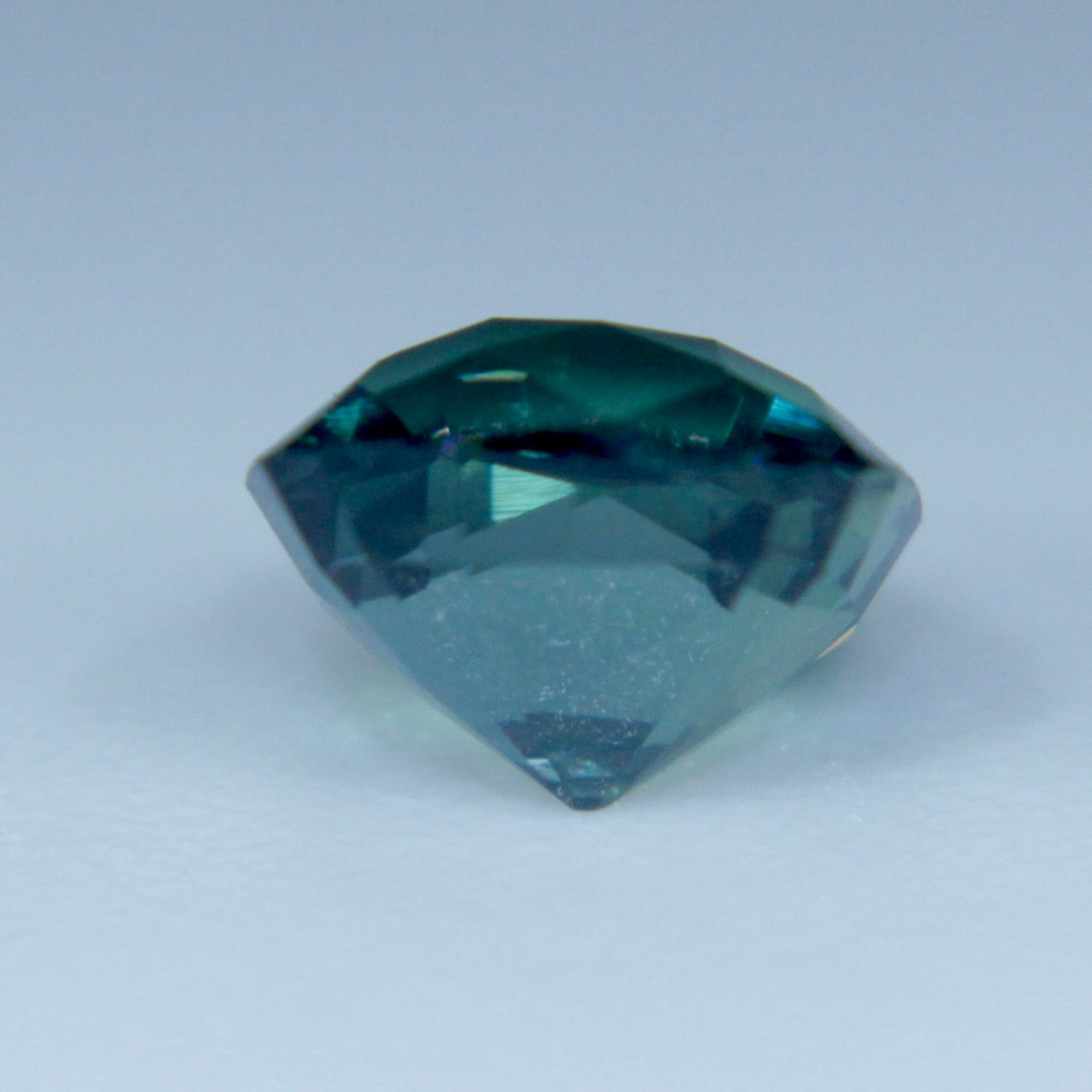 Natural Green Sapphire - Sapphirepal
