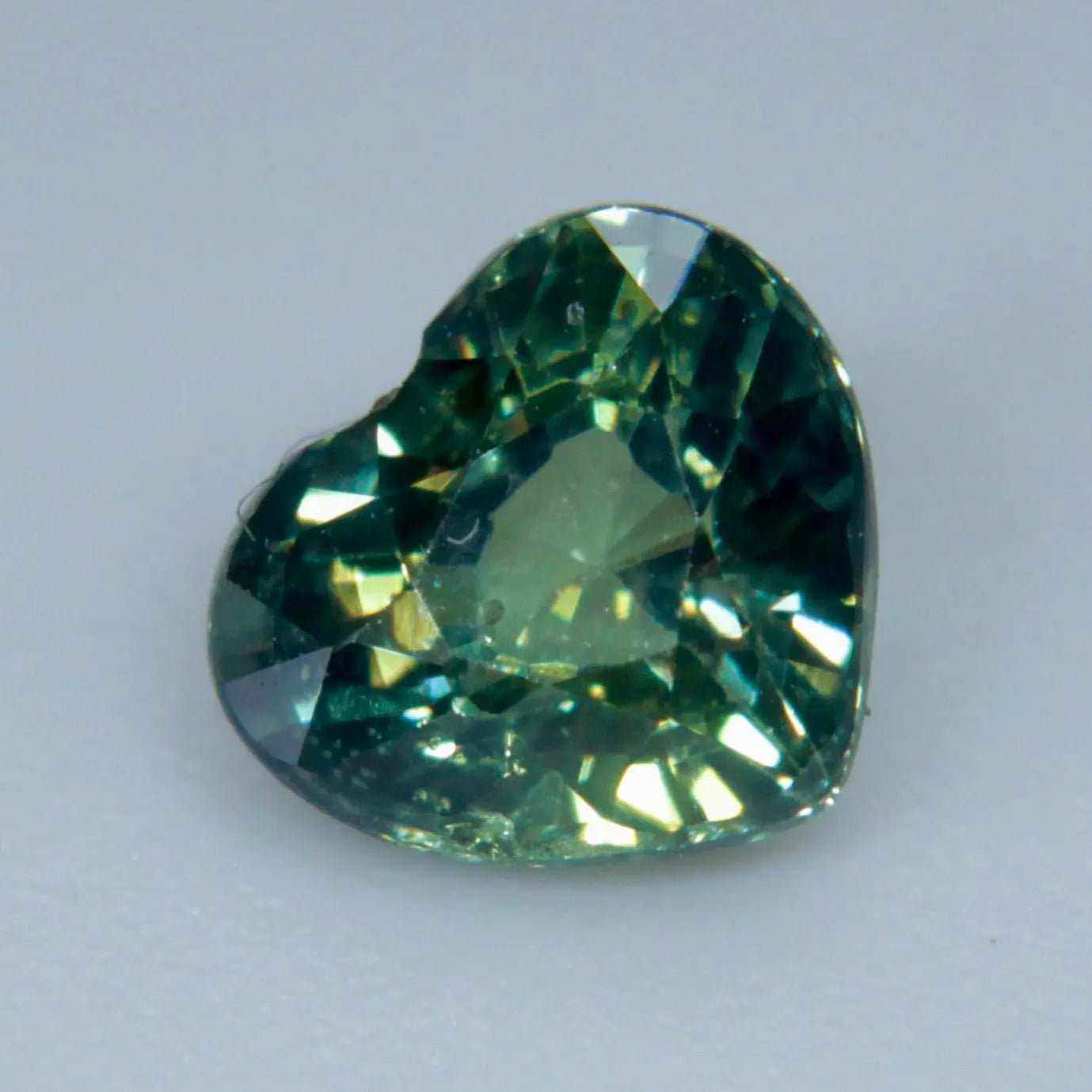 Natural Green Sapphire - Sapphirepal