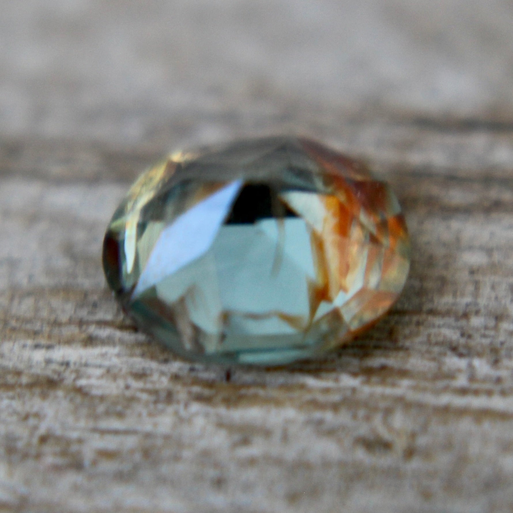 Natural Green Sapphire - Sapphirepal