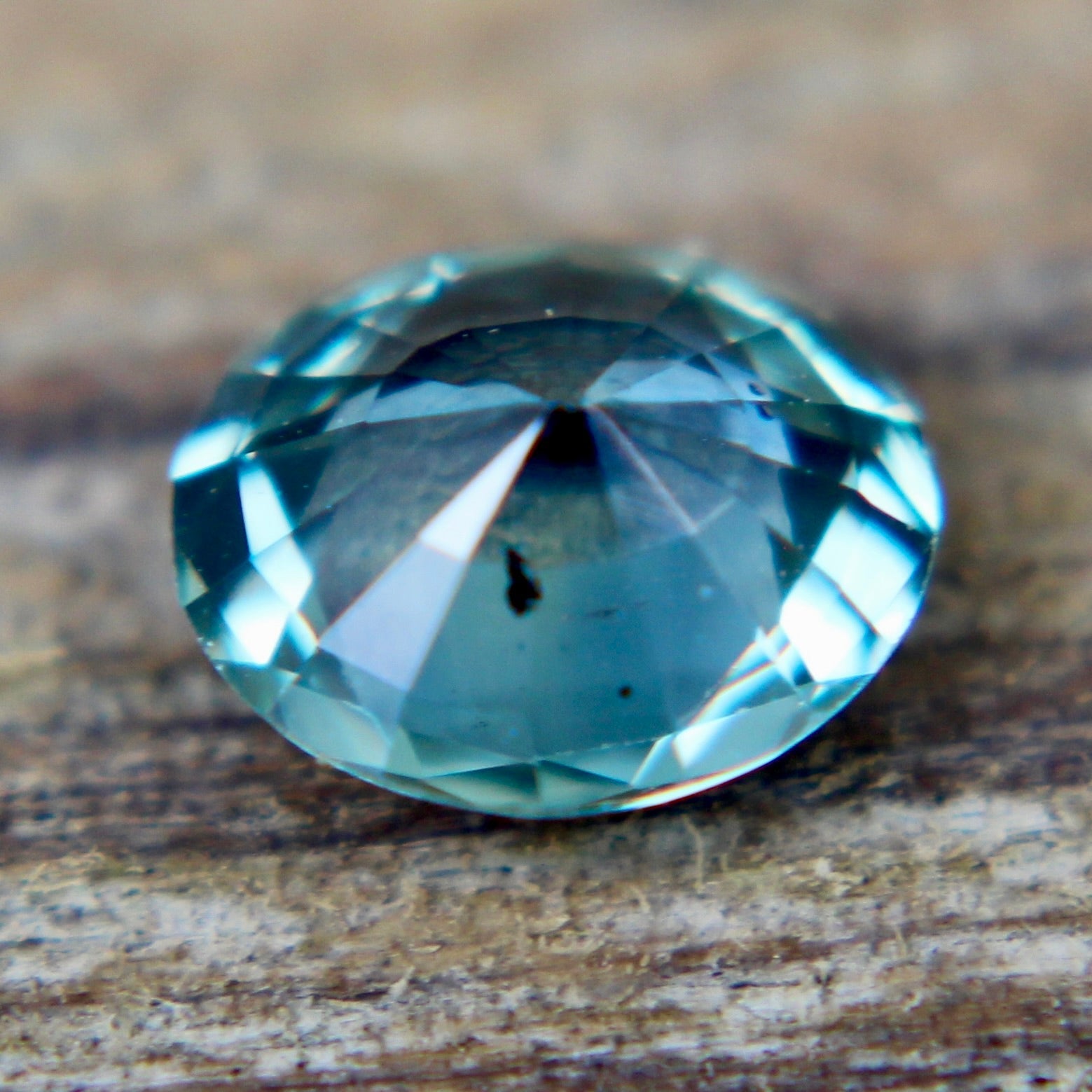 Natural Green Sapphire - Sapphirepal