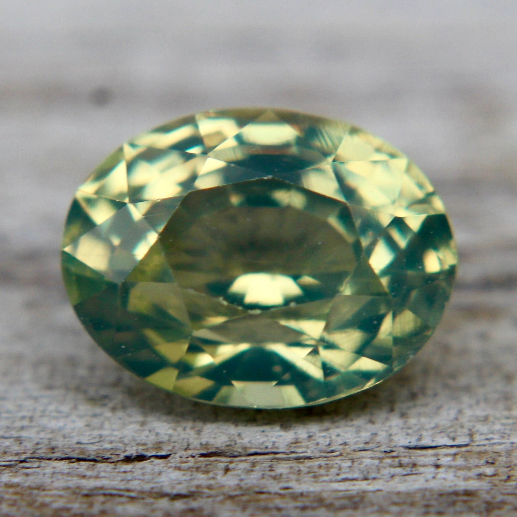 Natural Green Sapphire - Sapphirepal