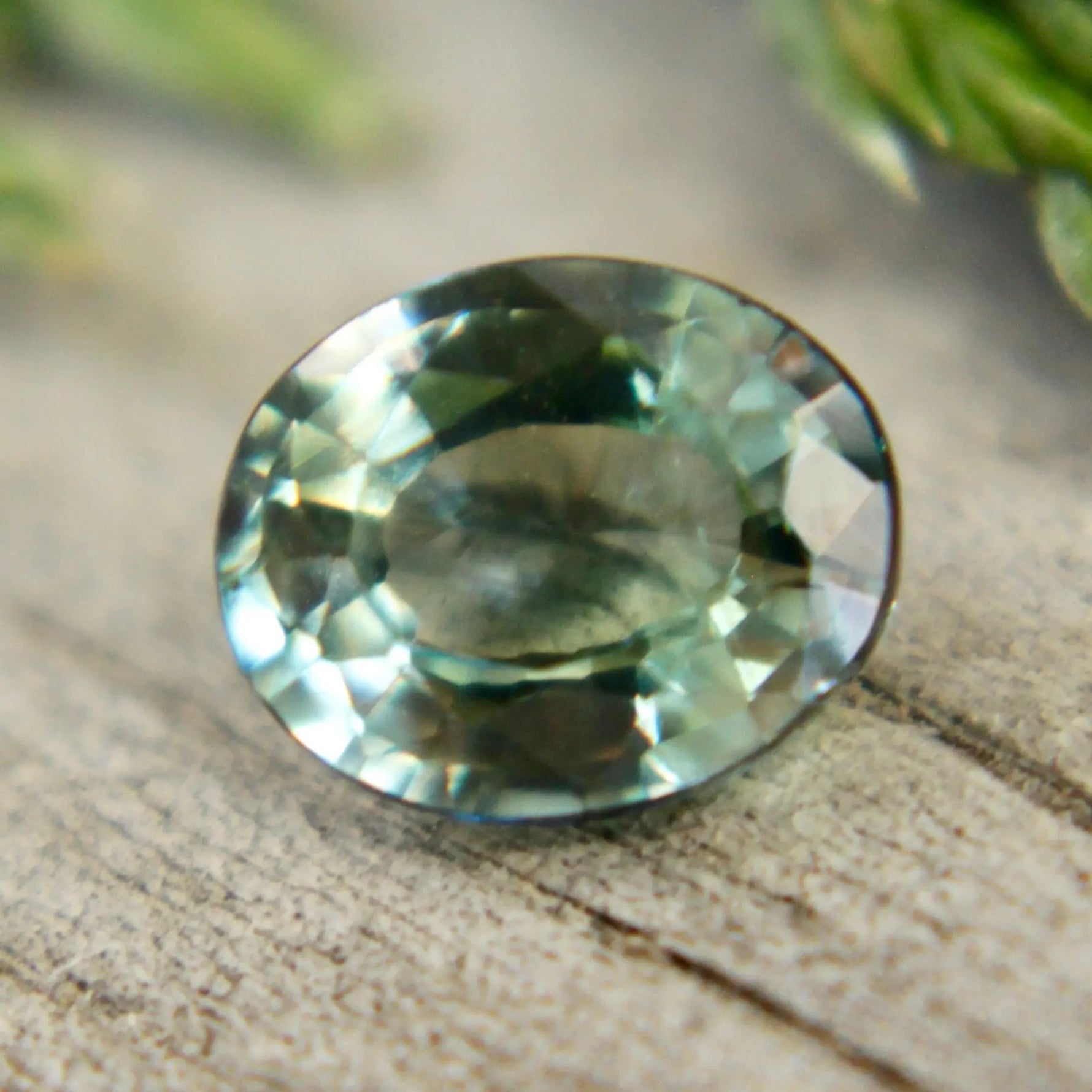 Natural Green Sapphire - Sapphirepal