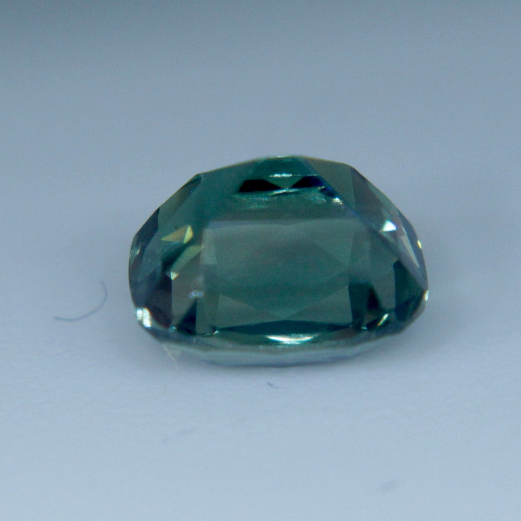 Natural Green Sapphire - Sapphirepal