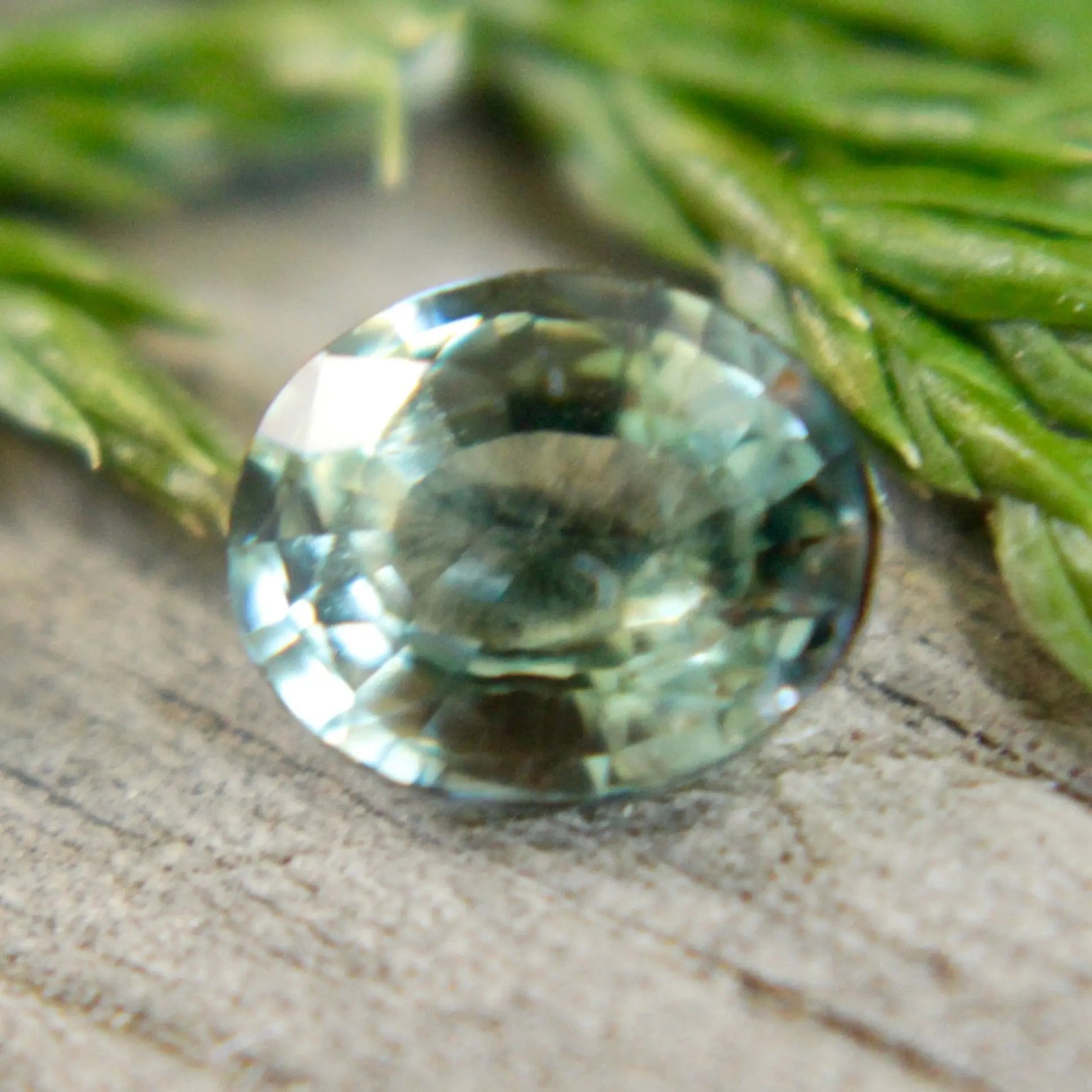 Natural Green Sapphire - Sapphirepal