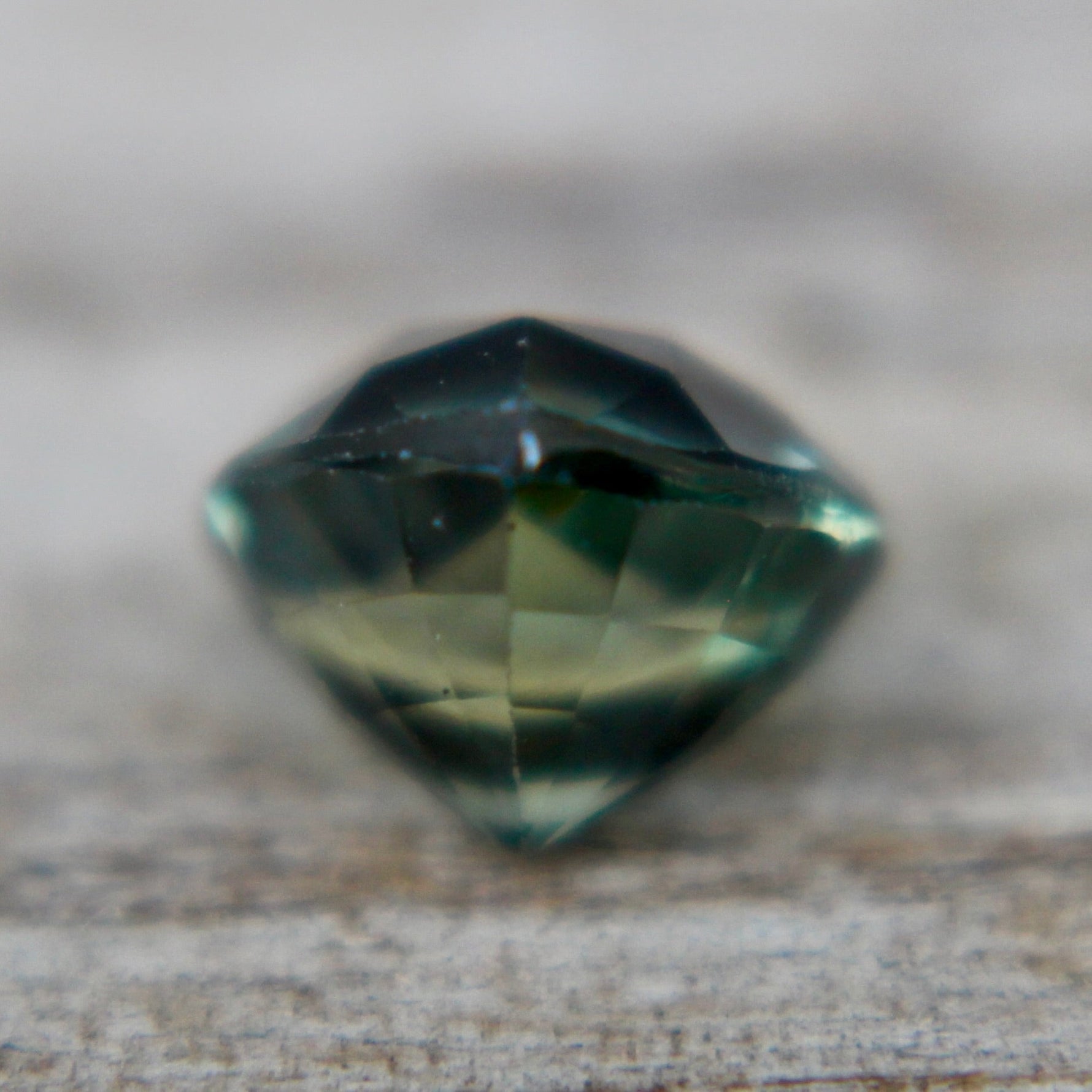 Natural Green Sapphire - Sapphirepal