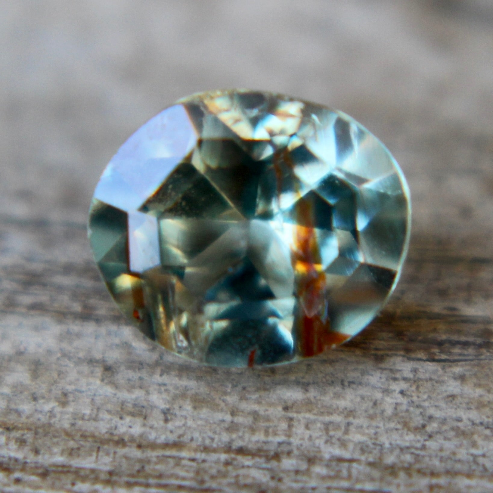 Natural Green Sapphire - Sapphirepal