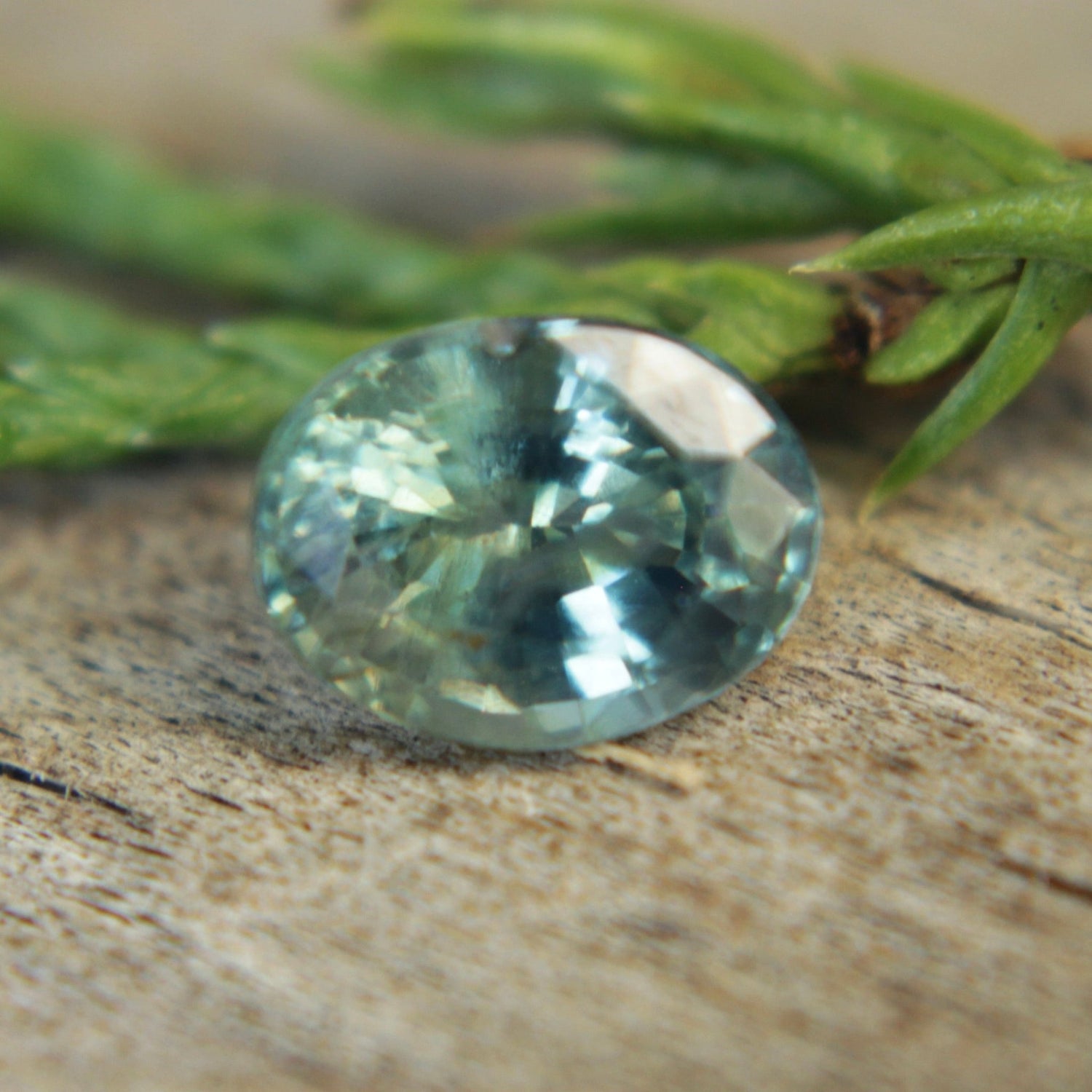 Natural Green Sapphire - Sapphirepal