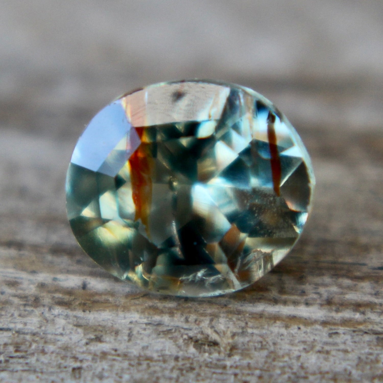 Natural Green Sapphire - Sapphirepal