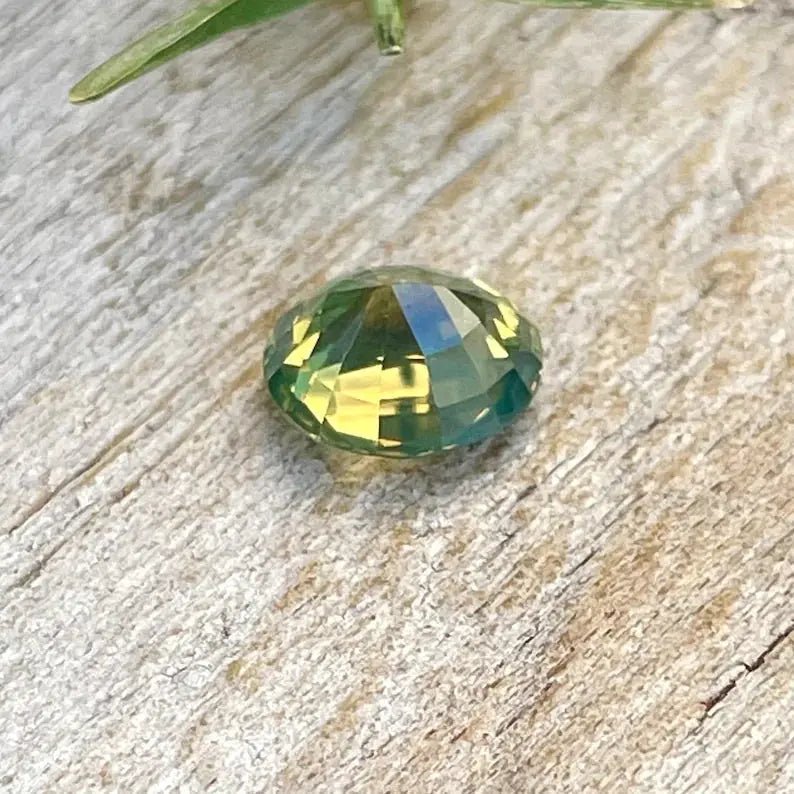 Natural Green Sapphire - Sapphirepal