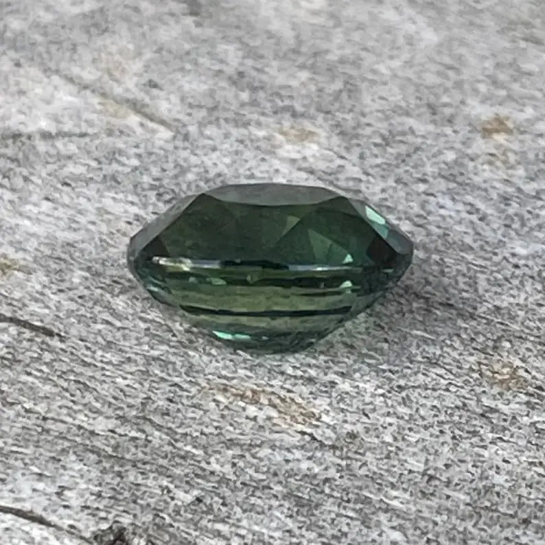 Natural Green Sapphire - Sapphirepal
