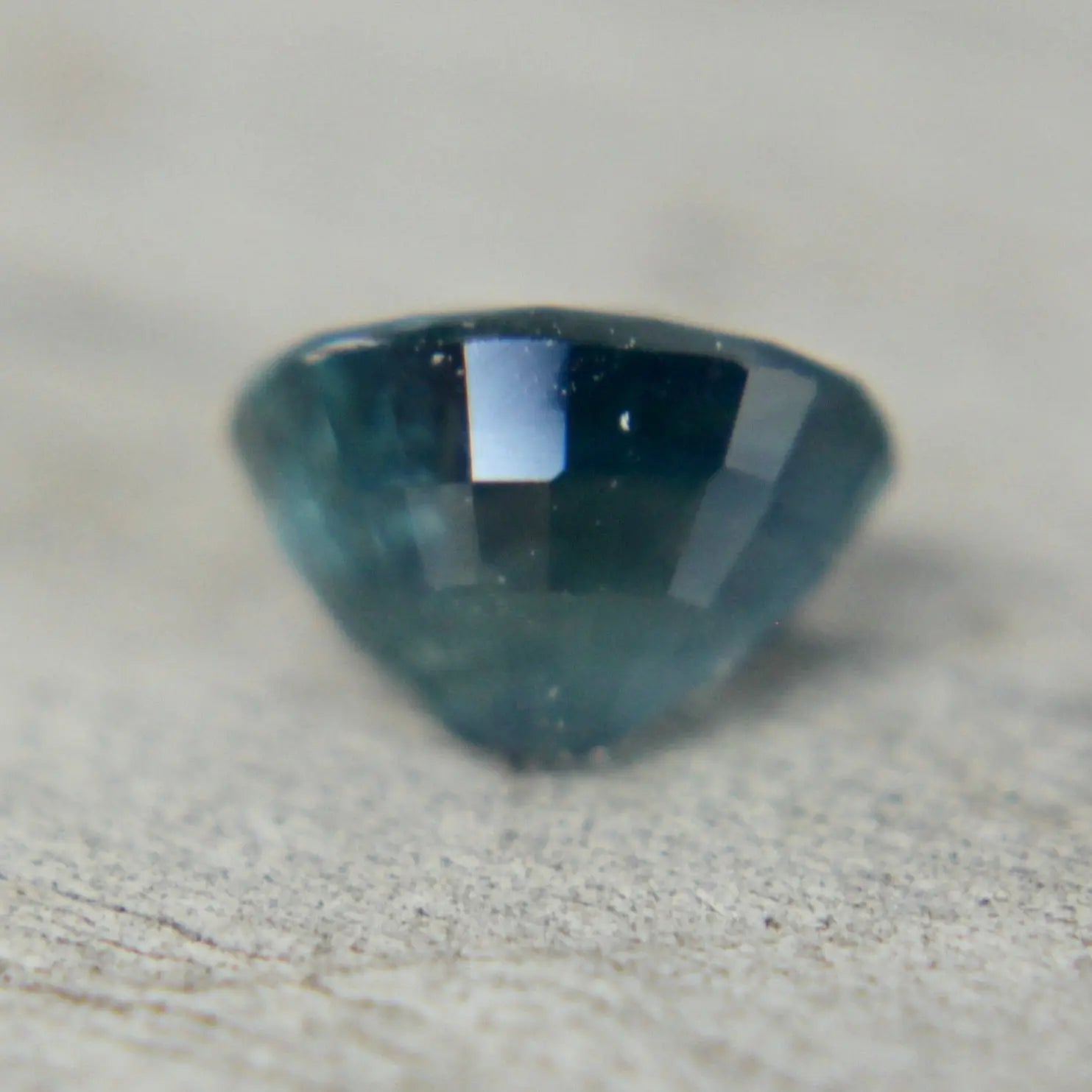 Natural Green Sapphire - Sapphirepal