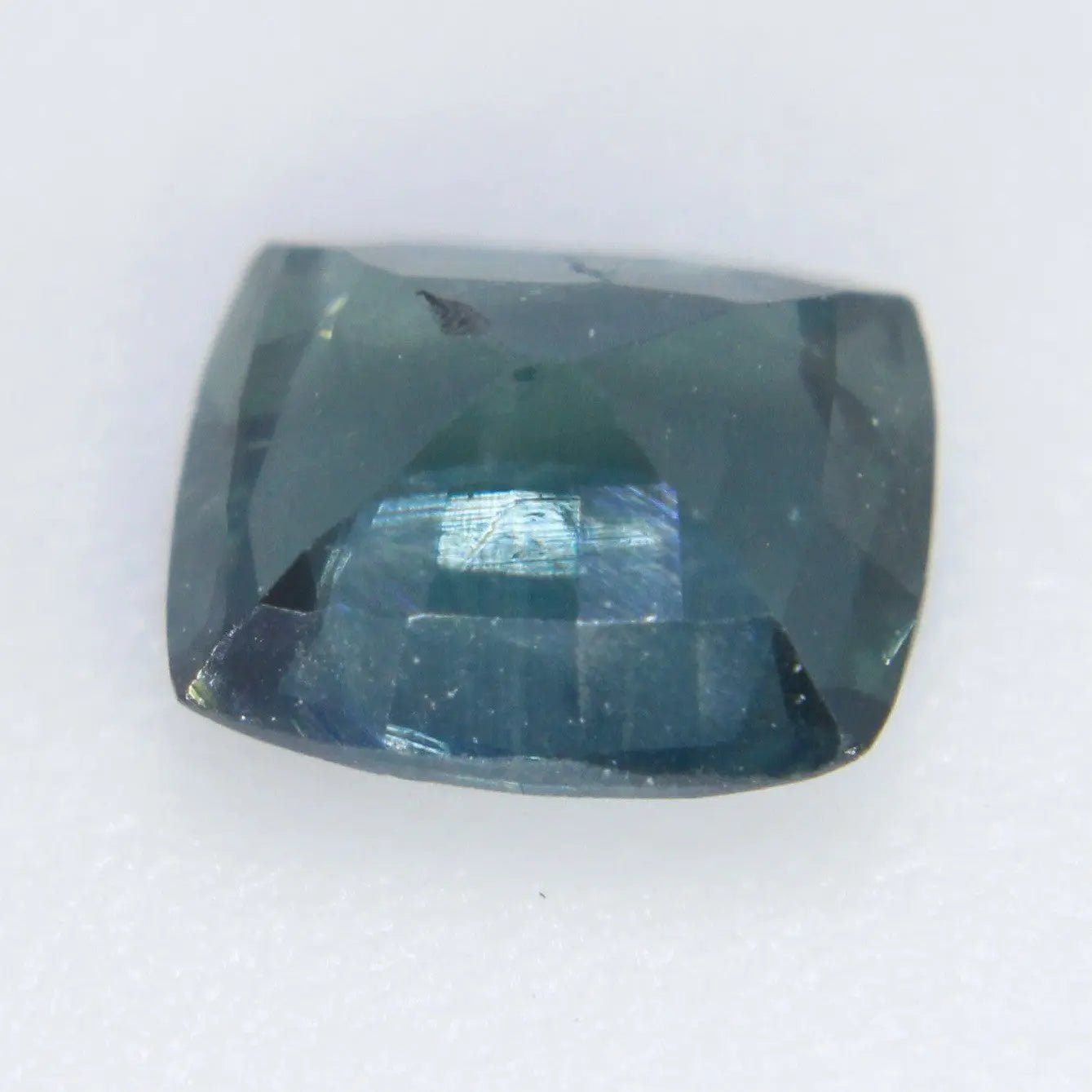 Natural Green Sapphire - Sapphirepal