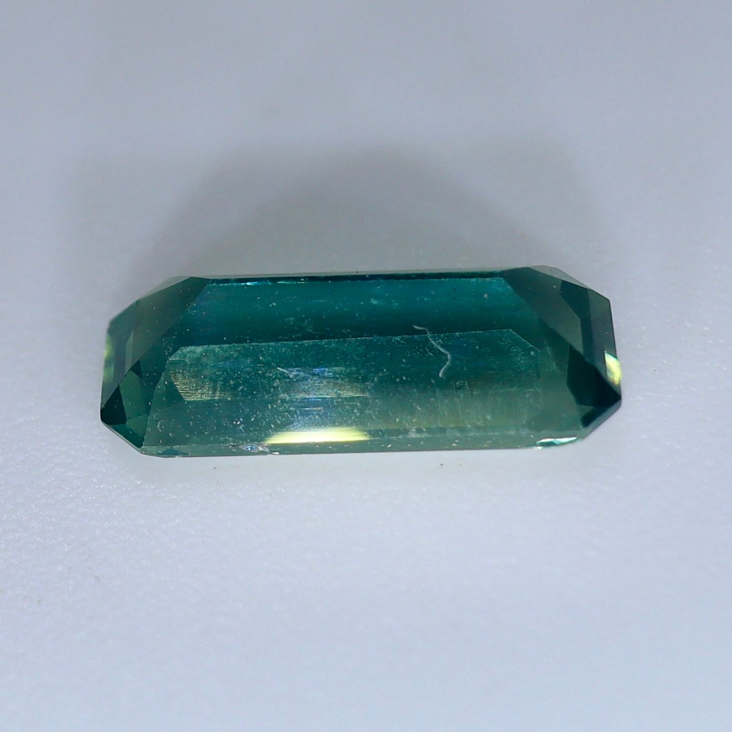 Natural Green Sapphire - Sapphirepal