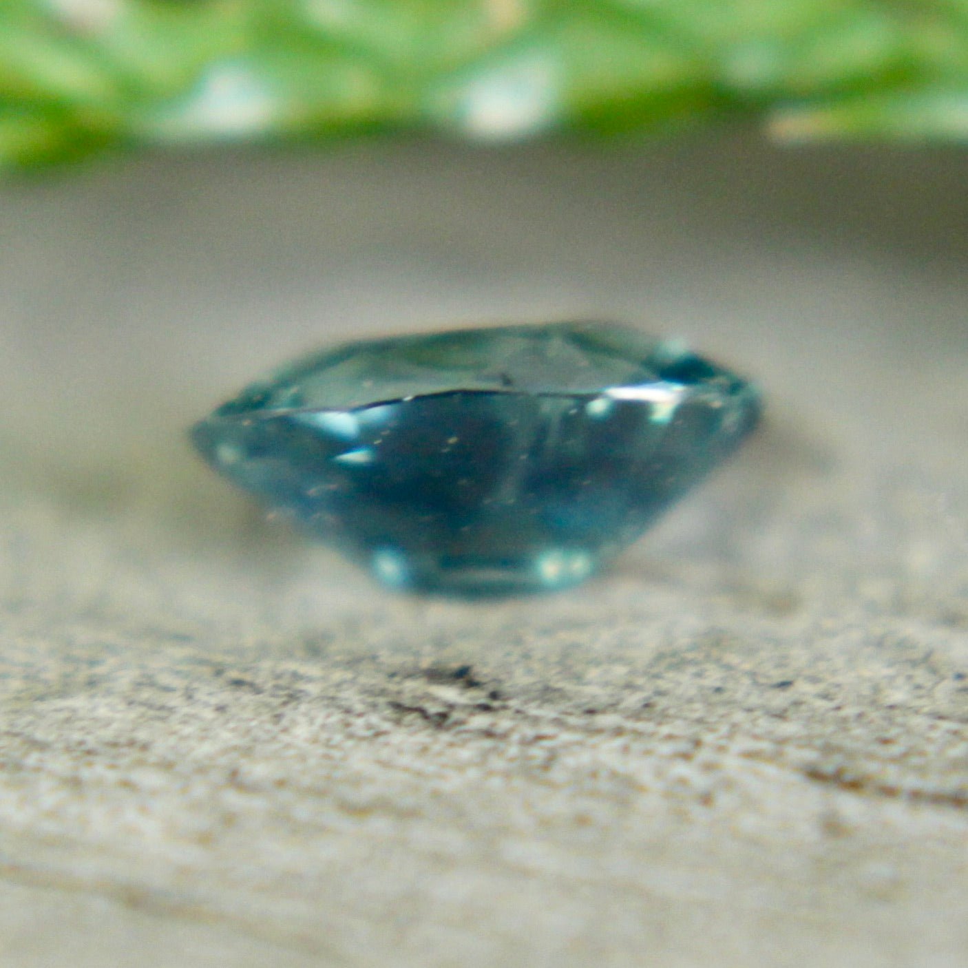Natural Green Sapphire - Sapphirepal