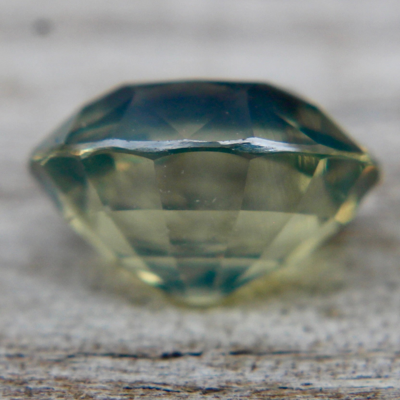 Natural Green Sapphire - Sapphirepal