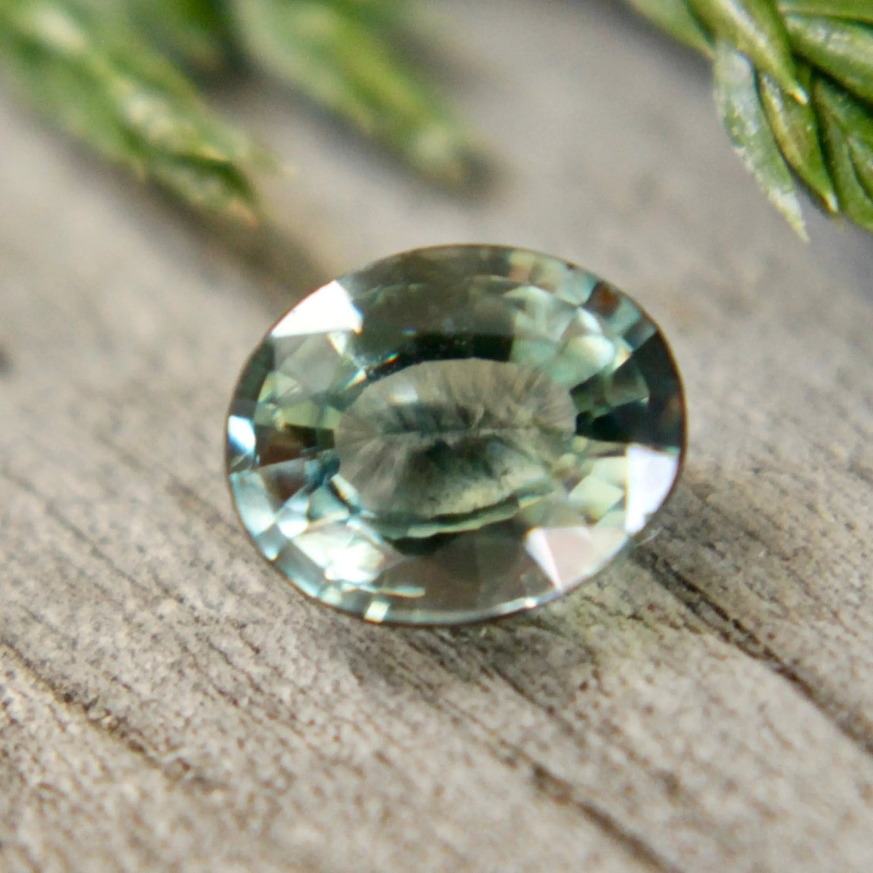 Natural Green Sapphire - Sapphirepal