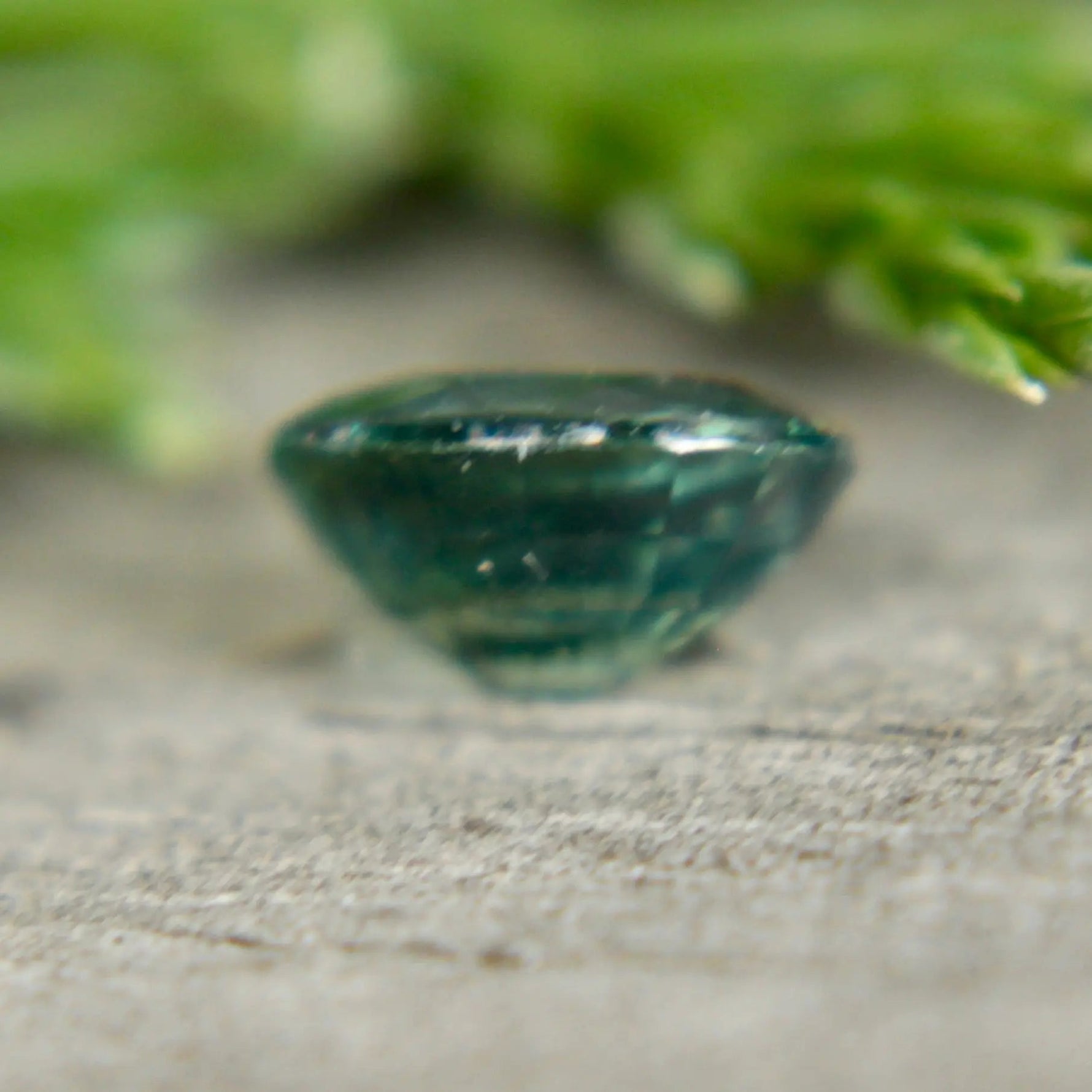 Natural Green Sapphire - Sapphirepal