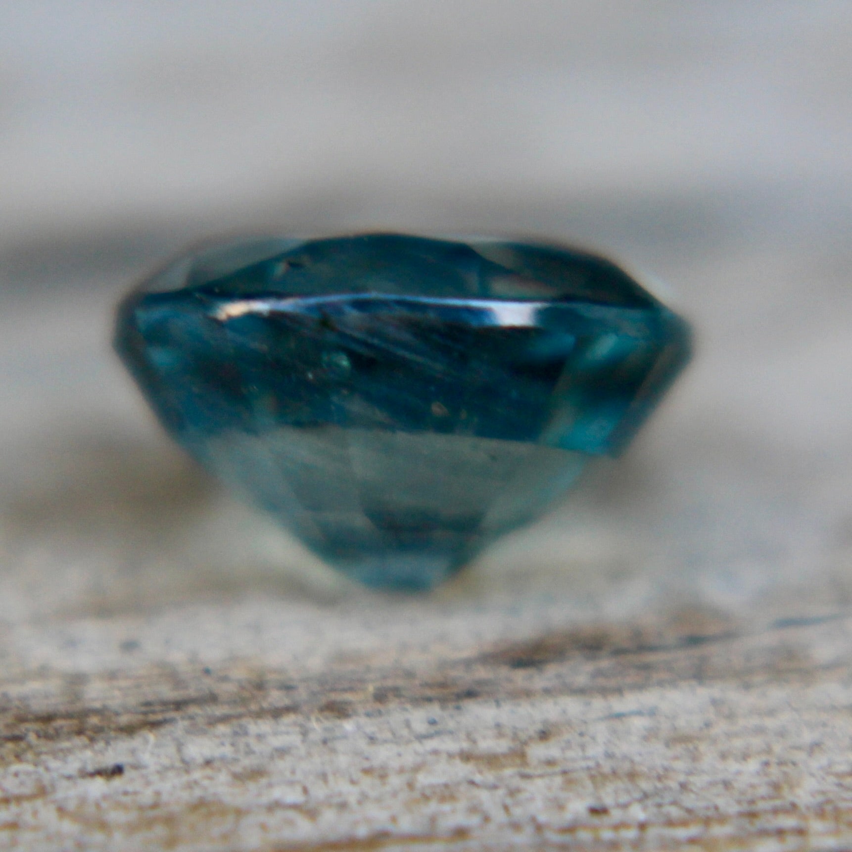 Natural Green Sapphire - Sapphirepal