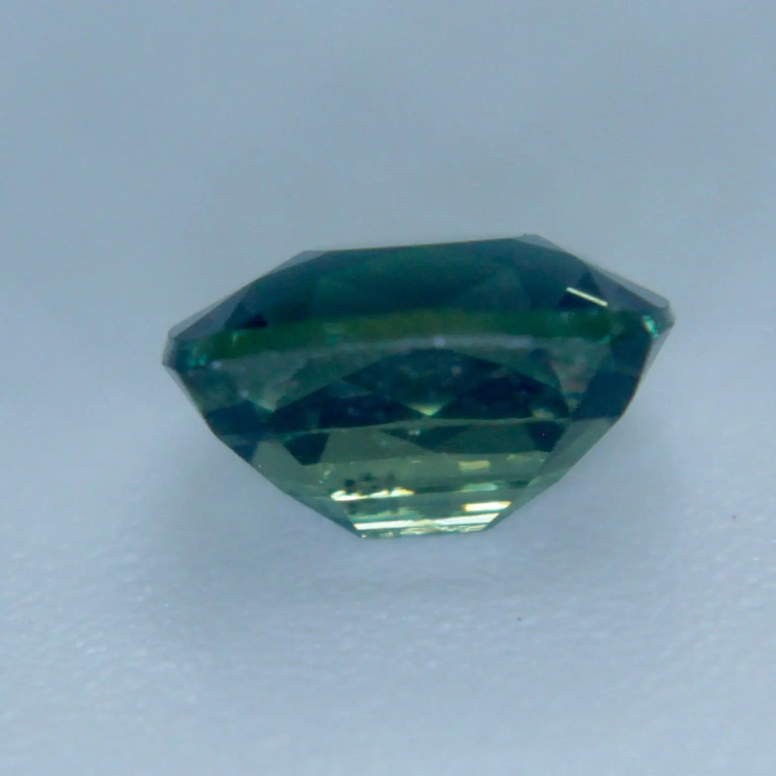 Loose natural green sapphire 1.23ct unheated faceted gemstone