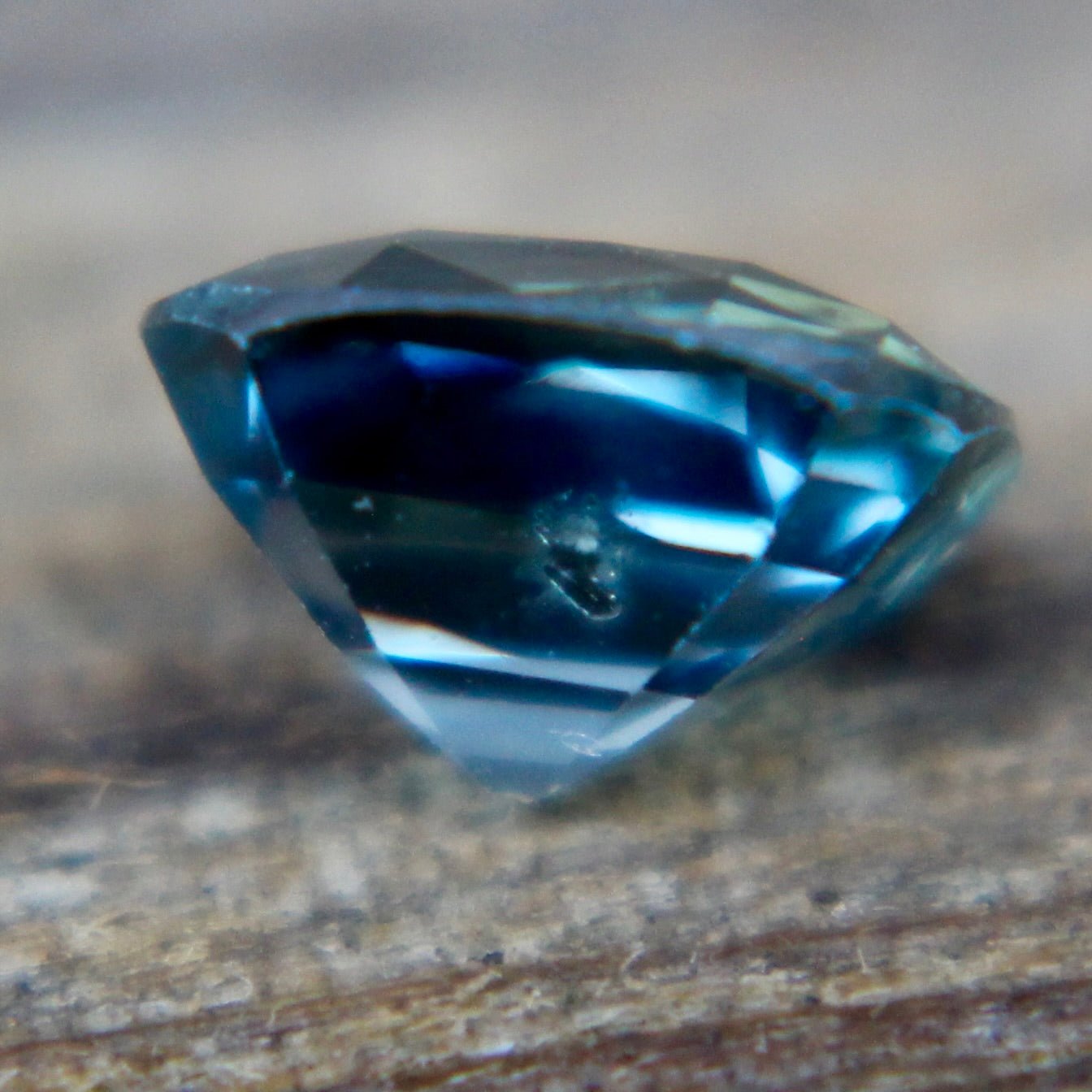 Side profile of unheated green sapphire cushion 0.80 ct with 3.50 mm depth