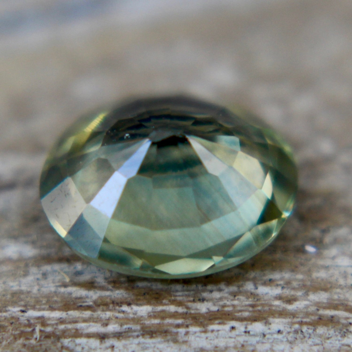Natural Green Sapphire - Sapphirepal